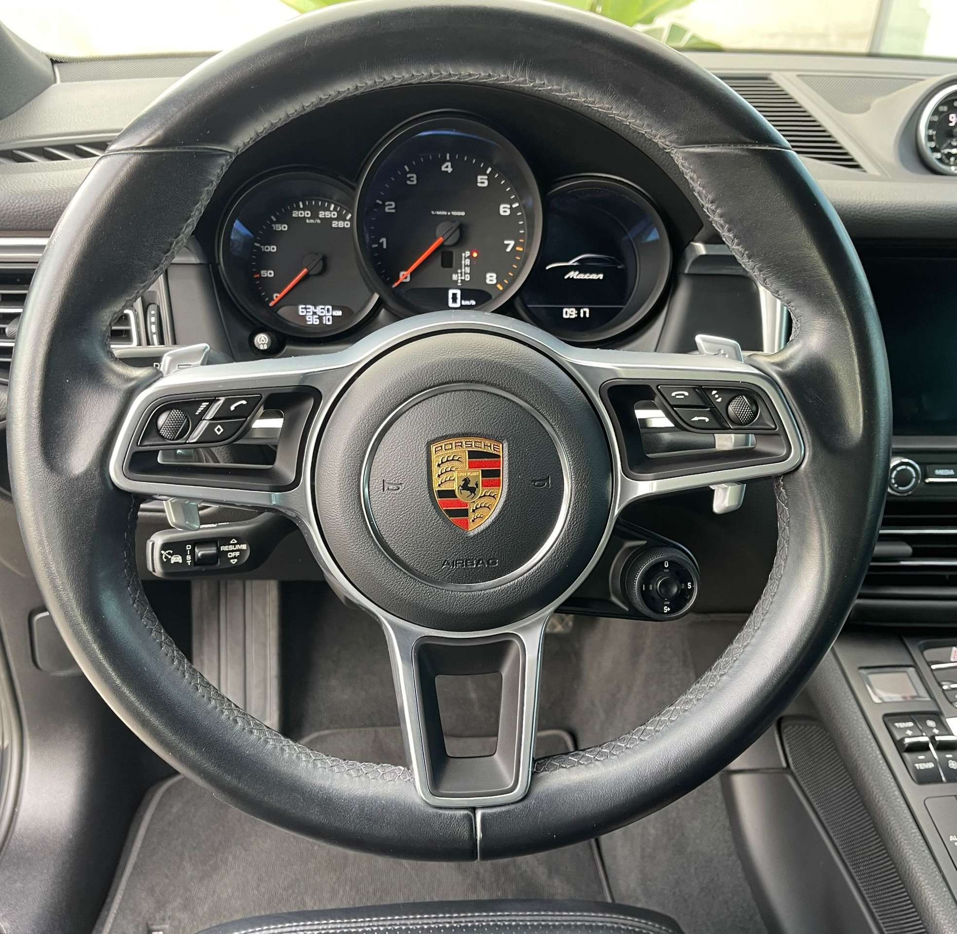 Porsche - Macan