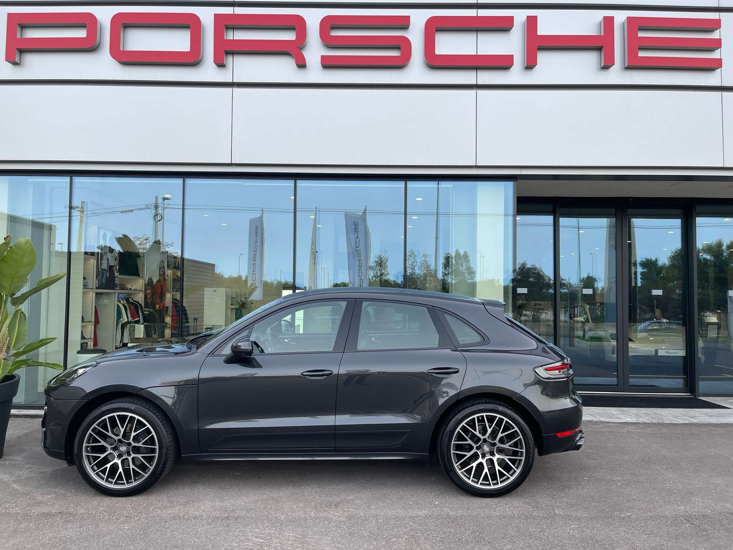 Porsche Macan 2020