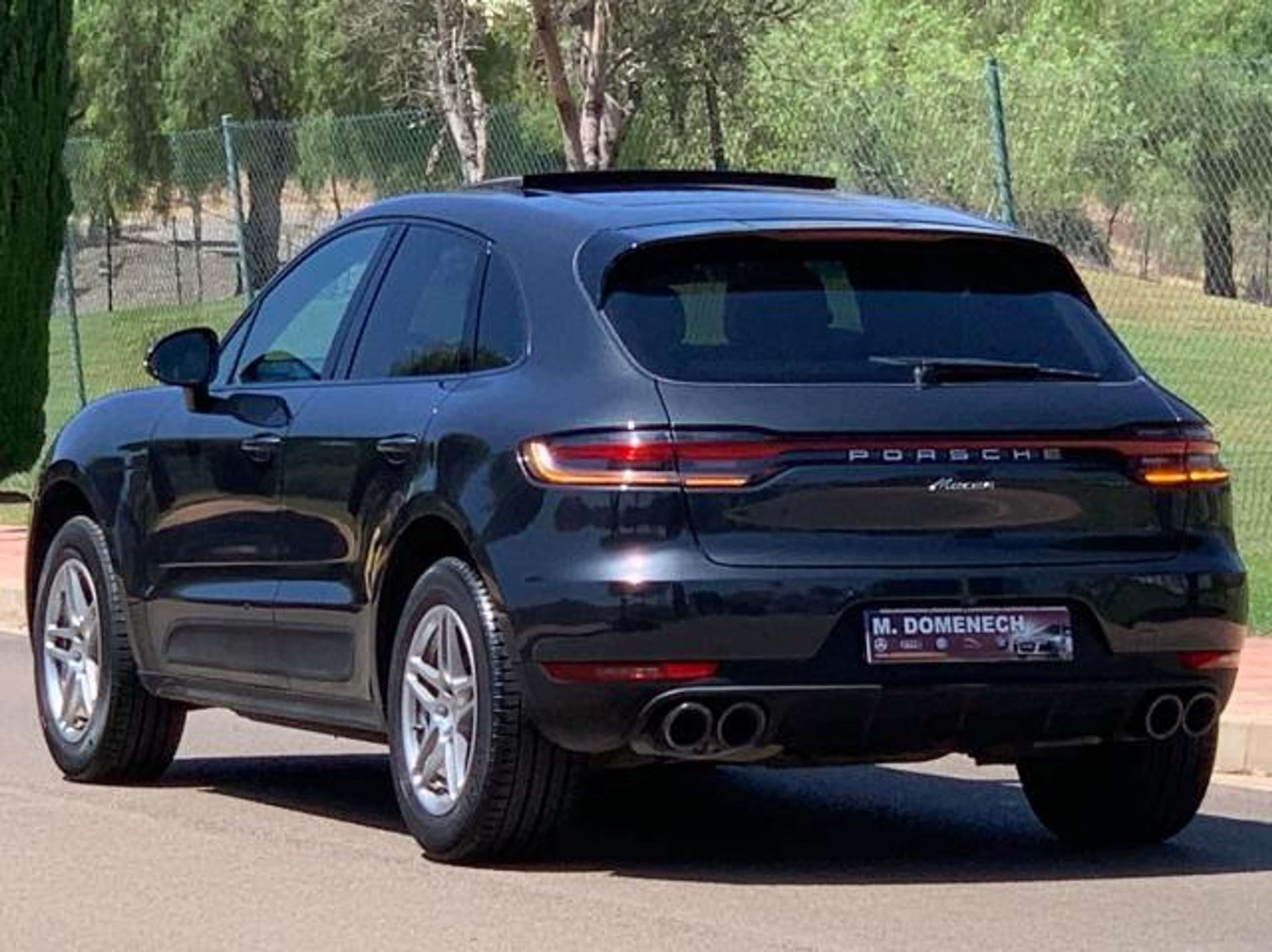 Porsche - Macan