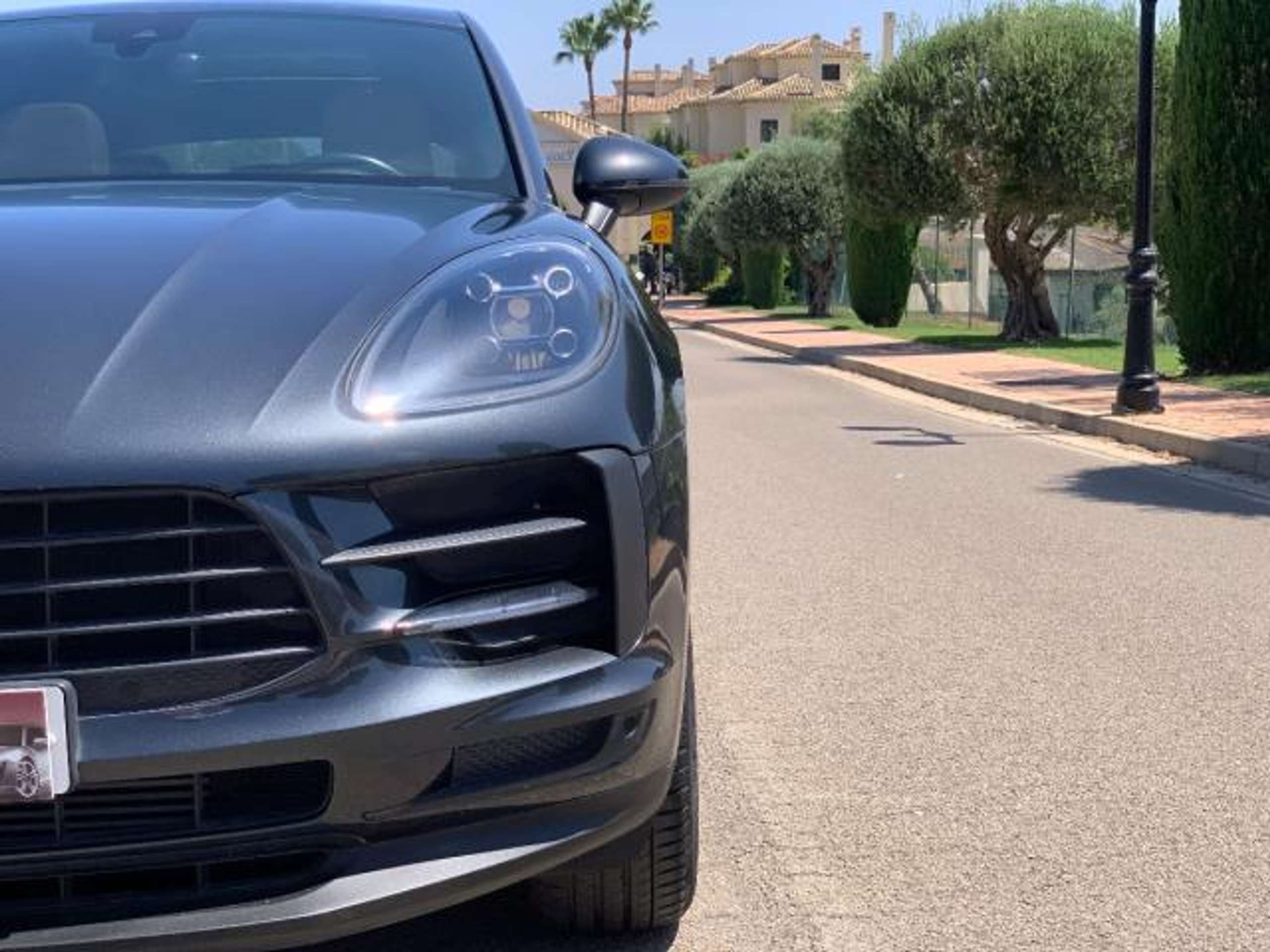 Porsche - Macan