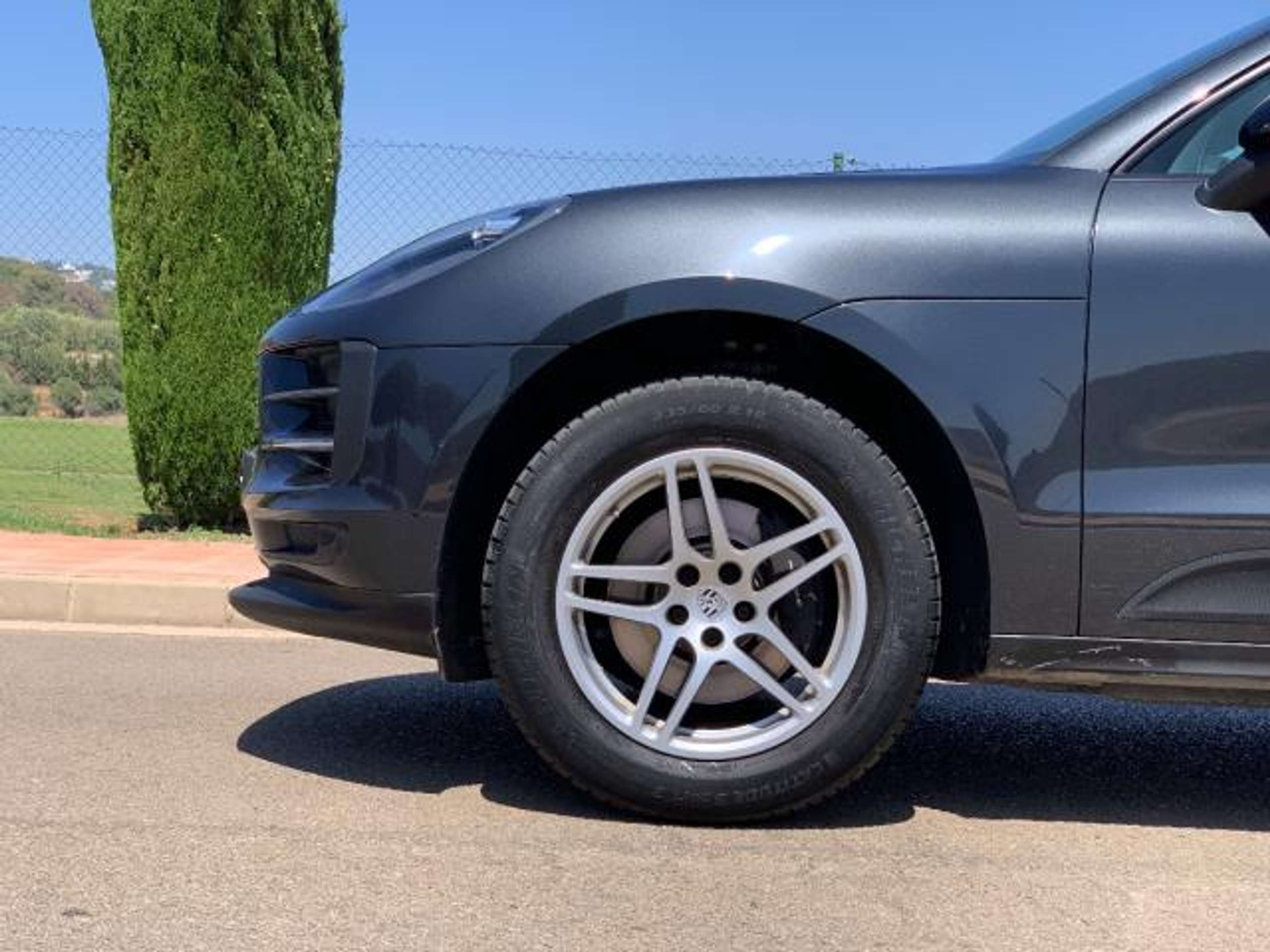 Porsche - Macan