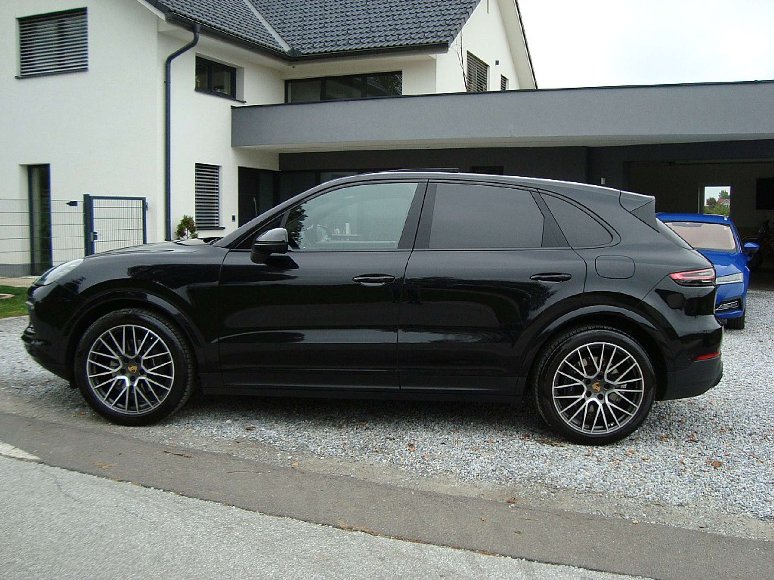 Porsche - Cayenne