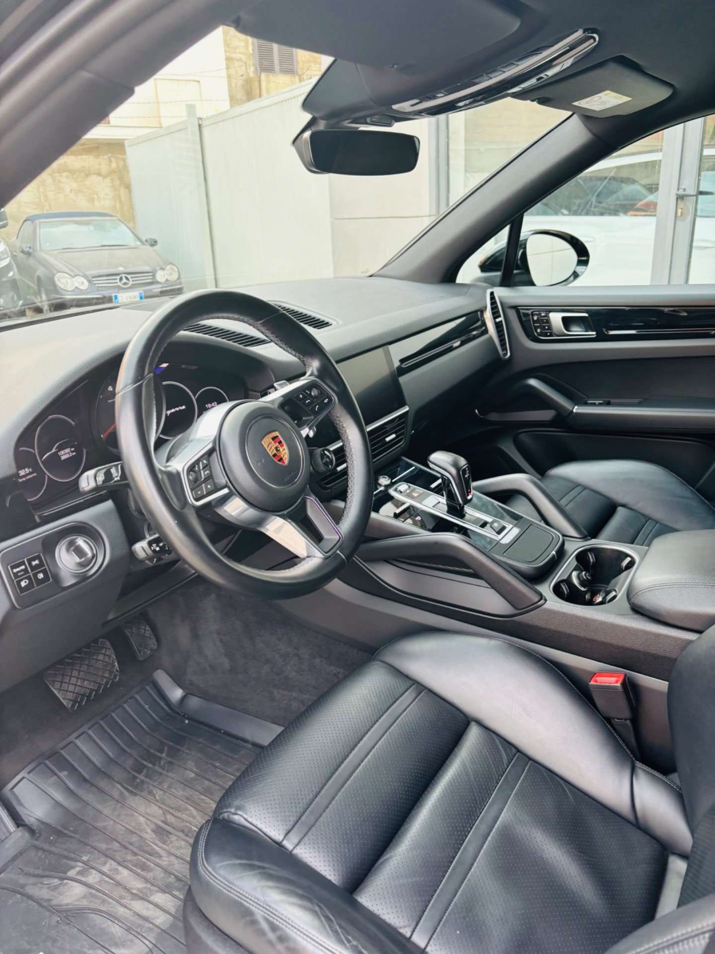 Porsche - Cayenne