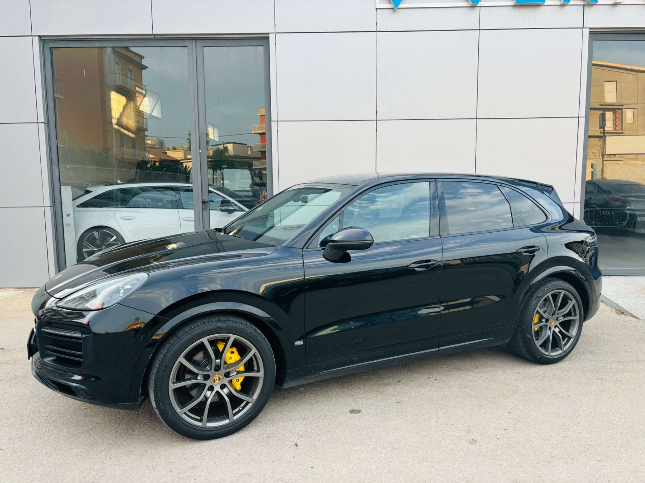 Porsche - Cayenne