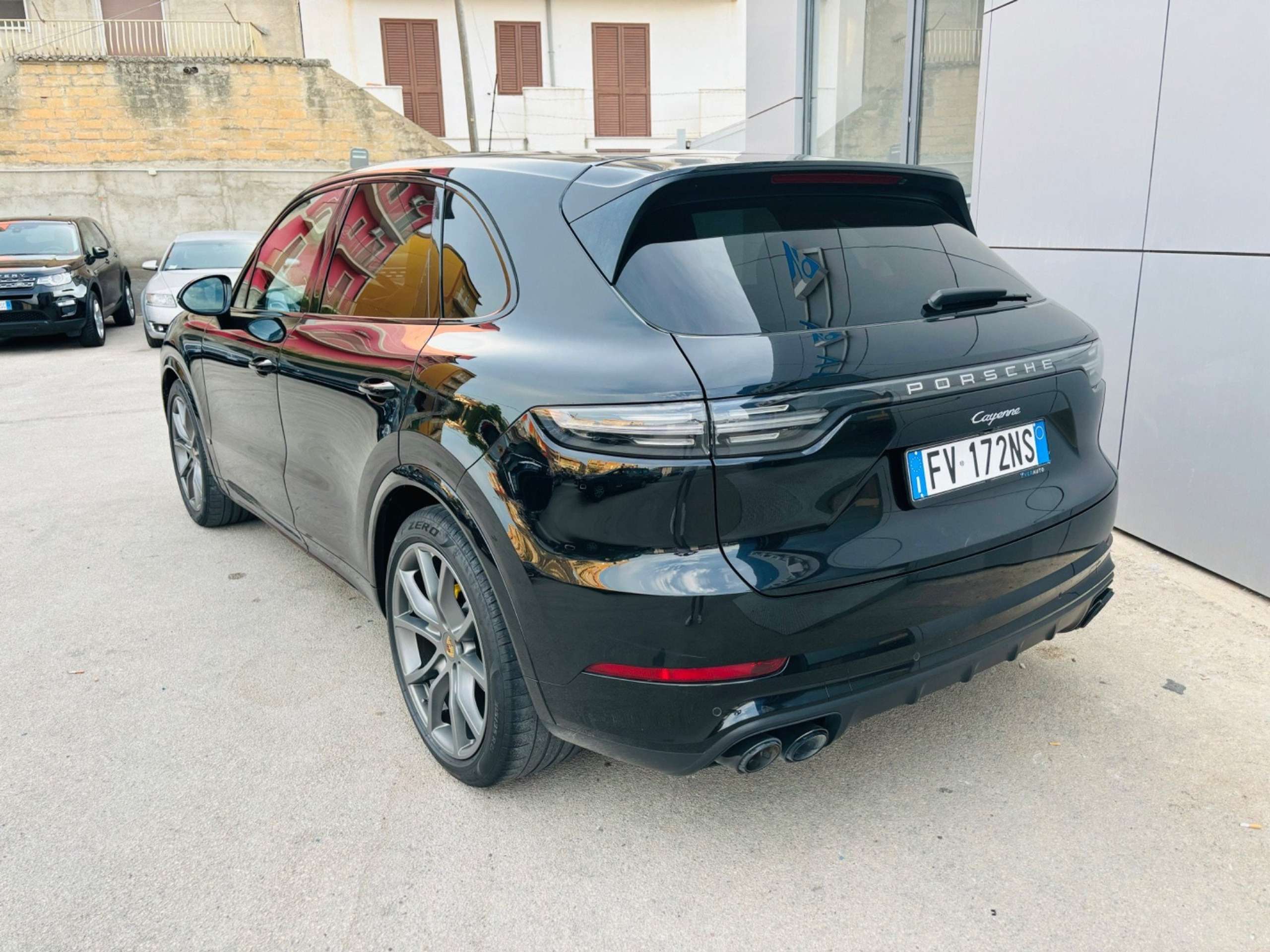 Porsche - Cayenne