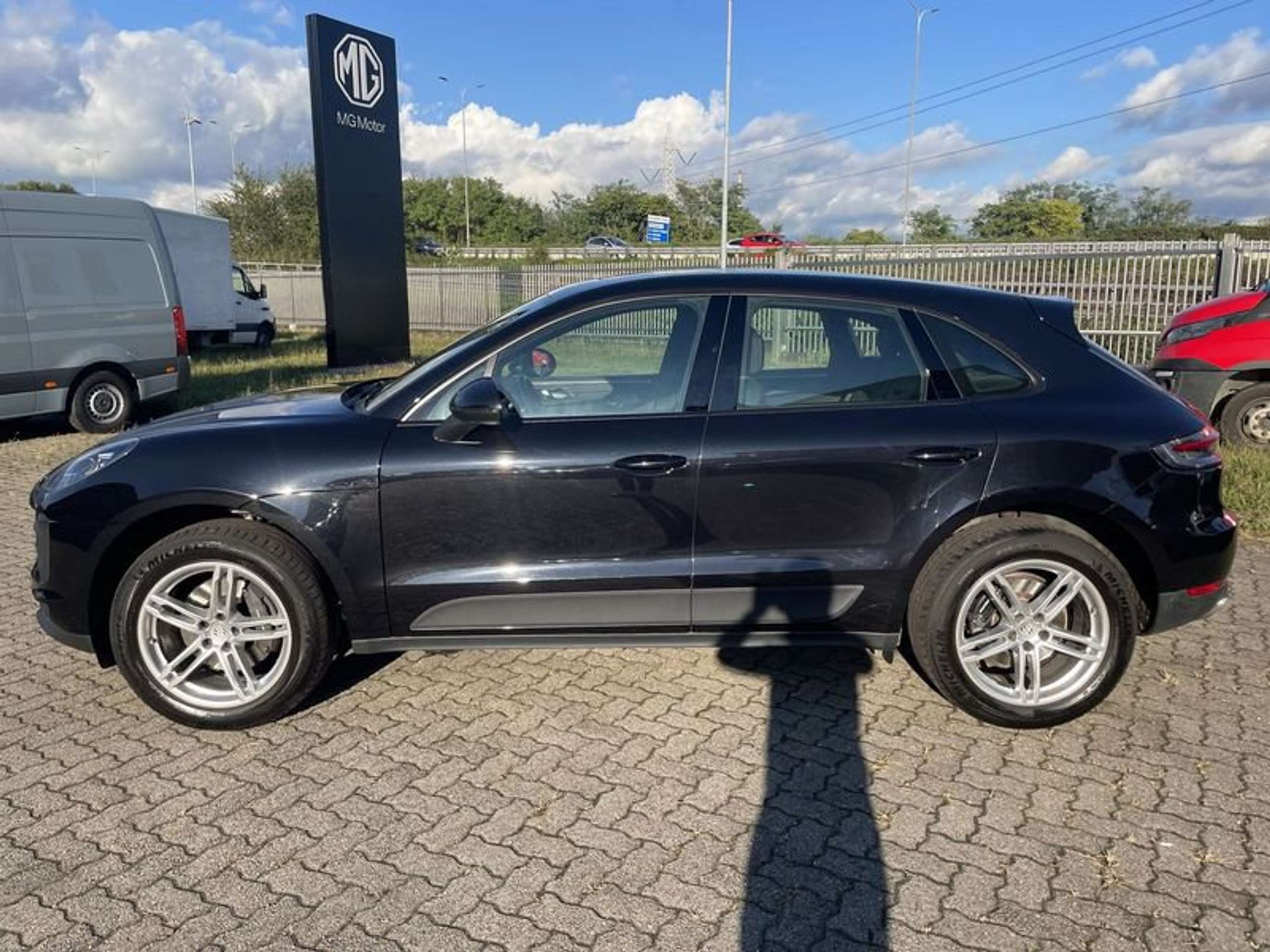 Porsche - Macan