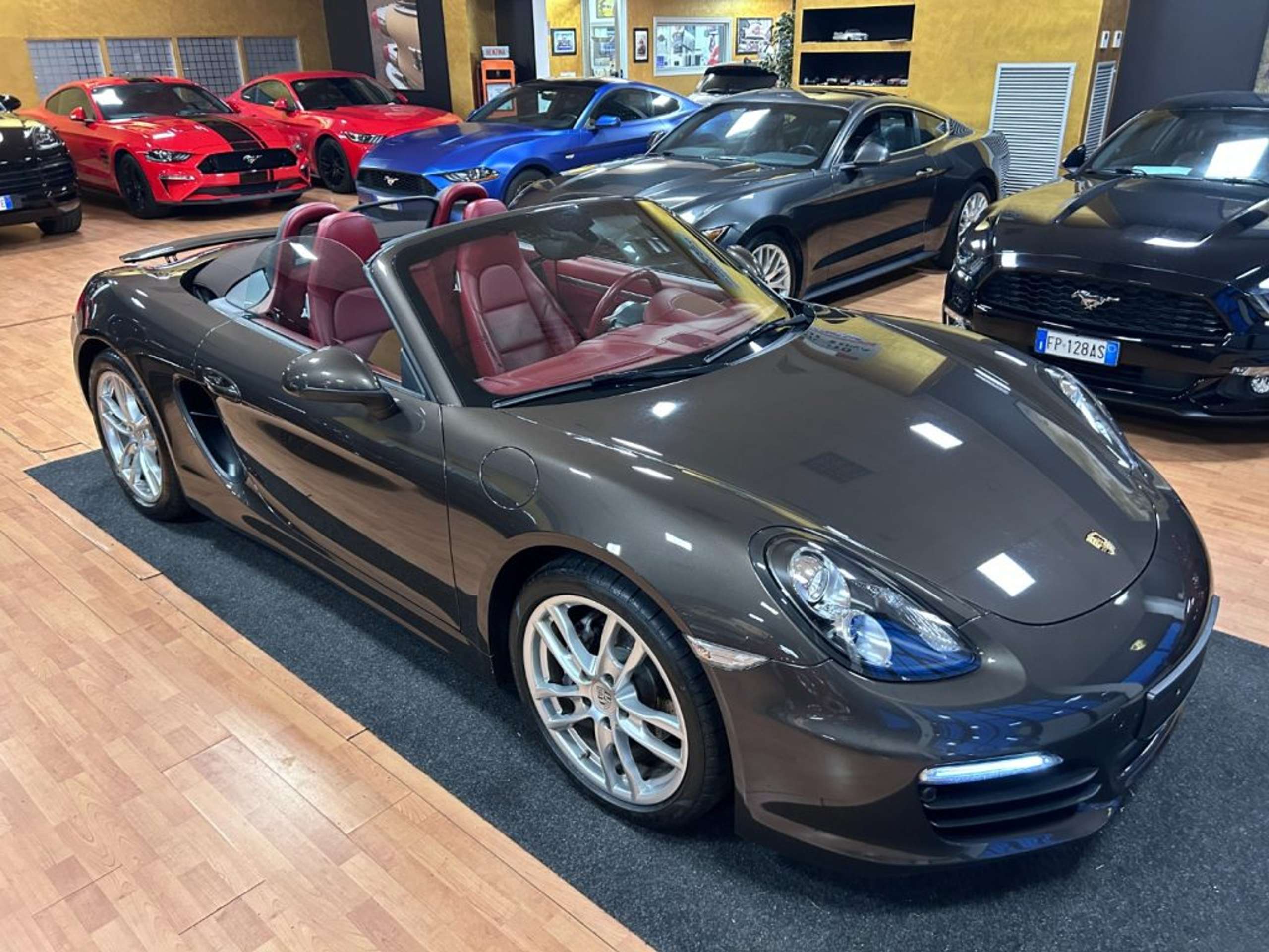 Porsche - Boxster