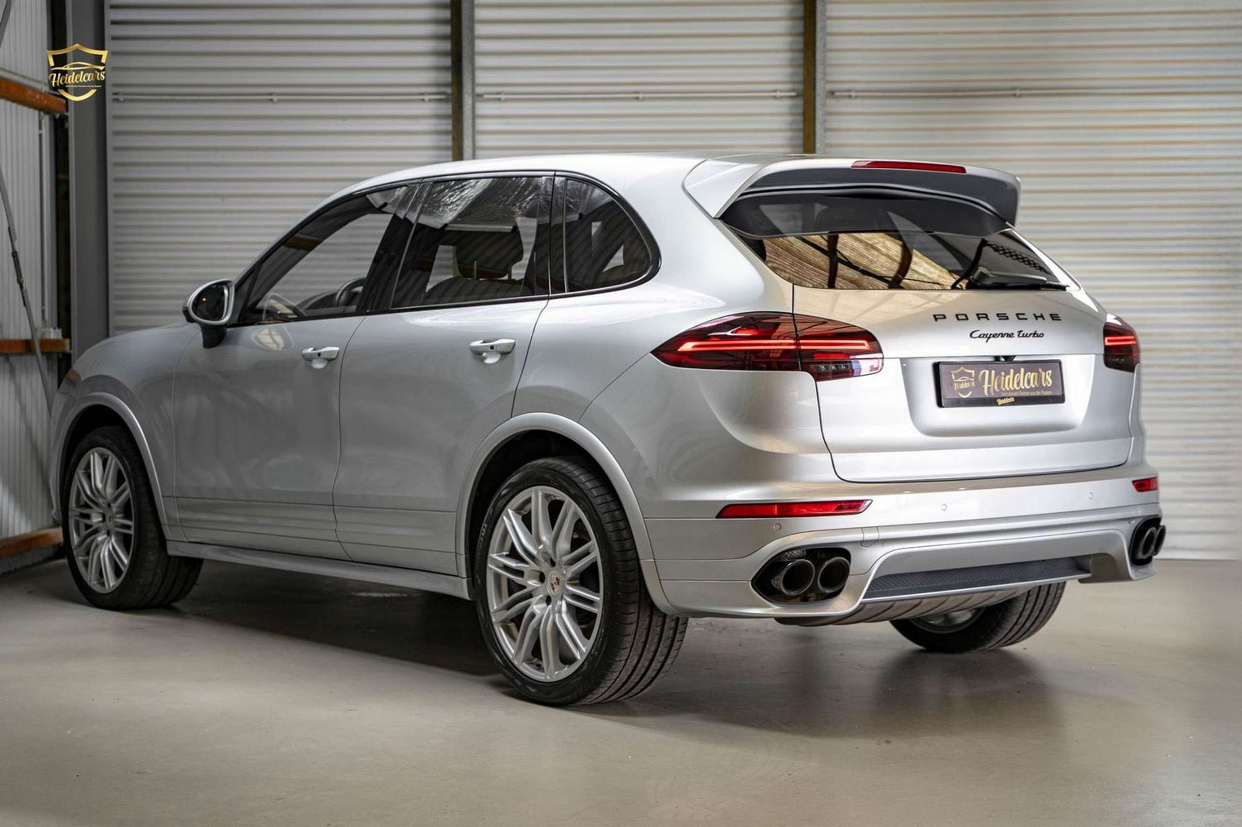 Porsche - Cayenne