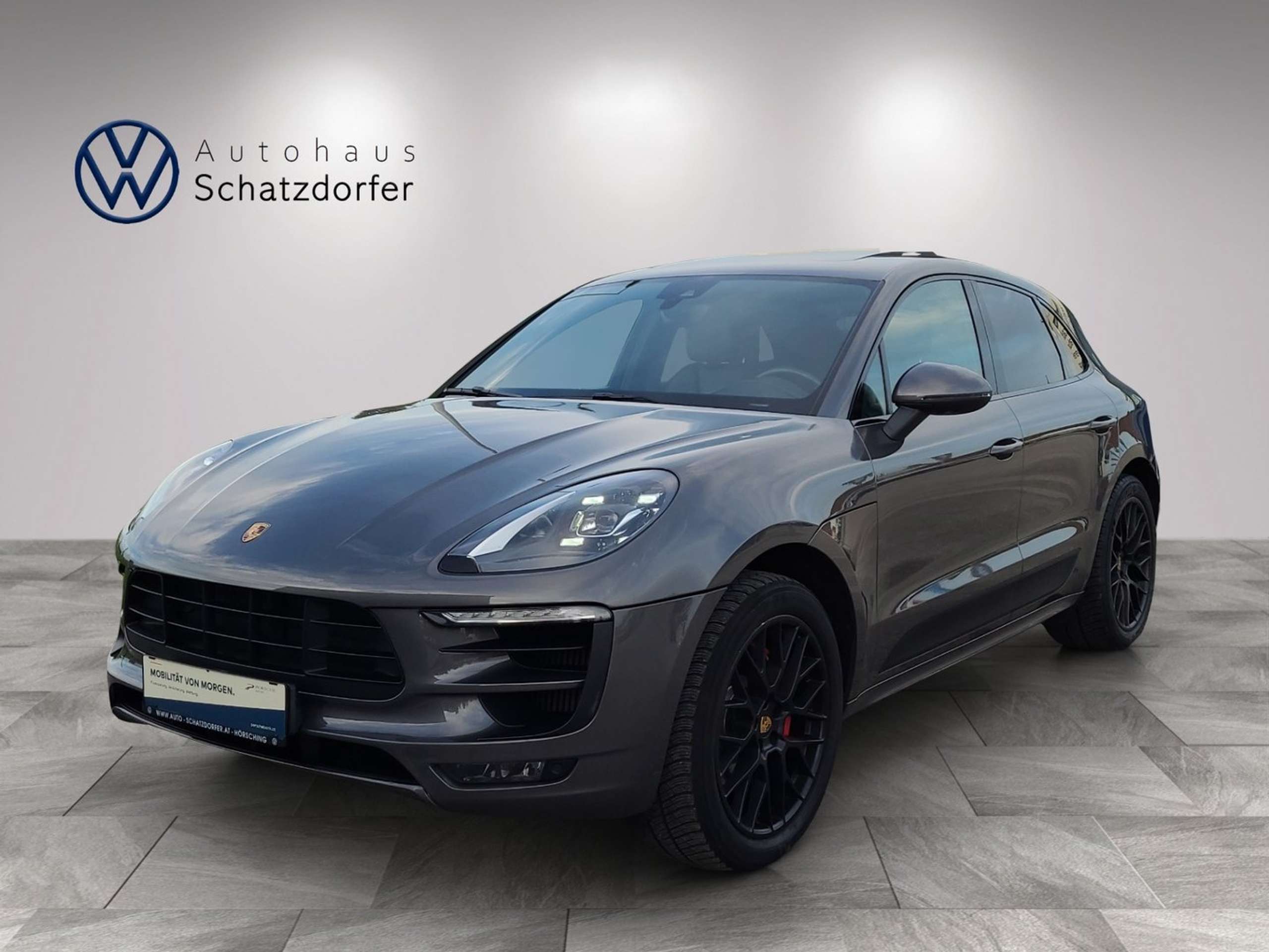 Porsche - Macan