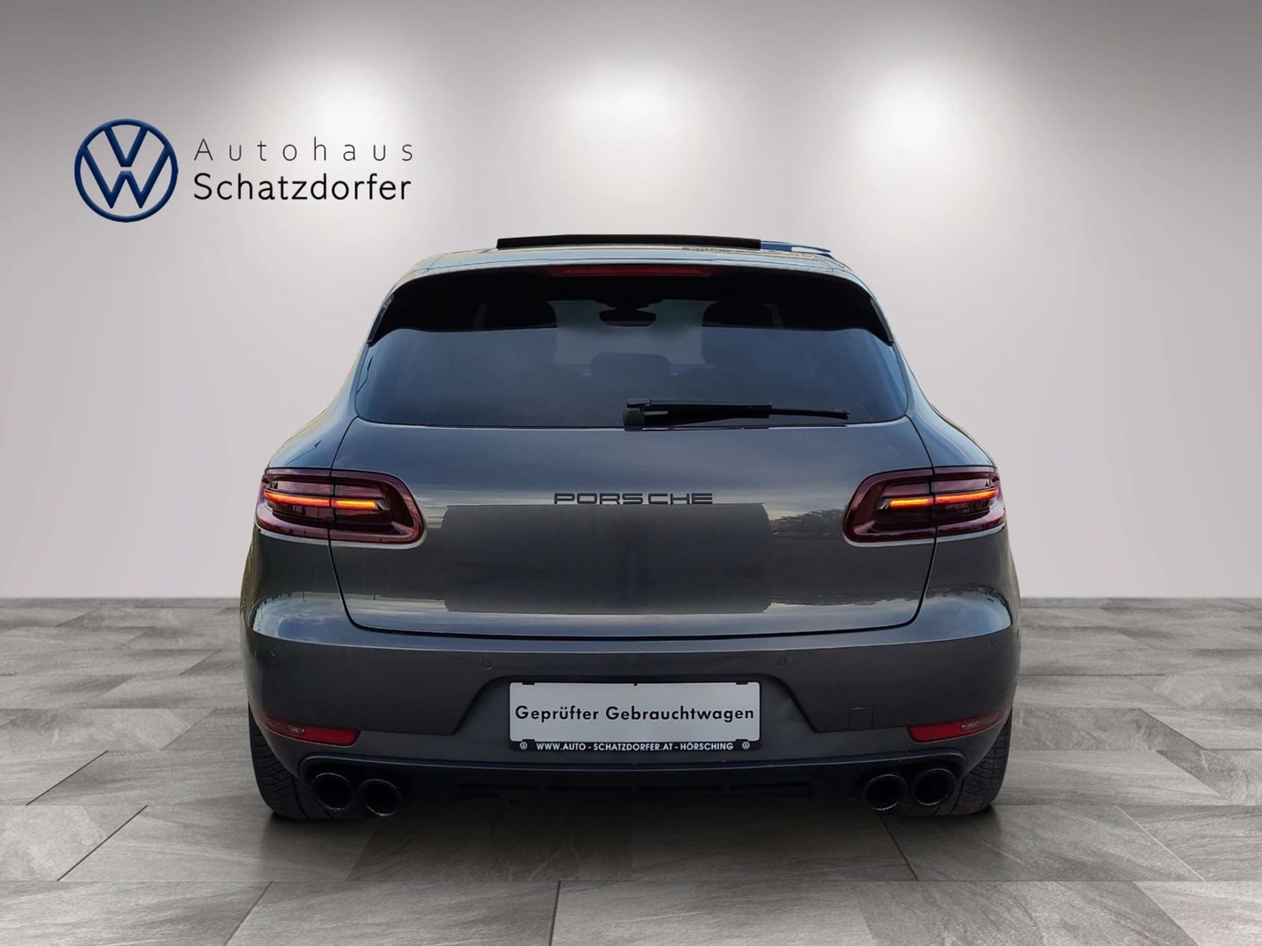 Porsche - Macan