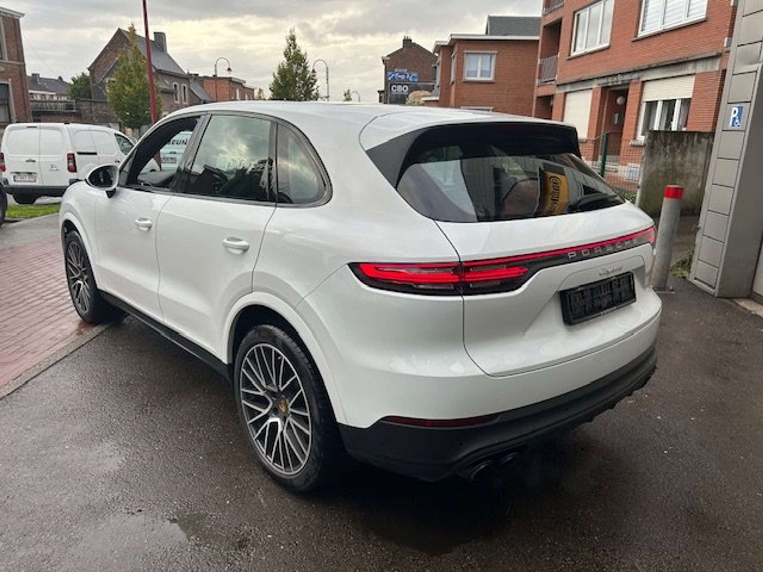 Porsche - Cayenne