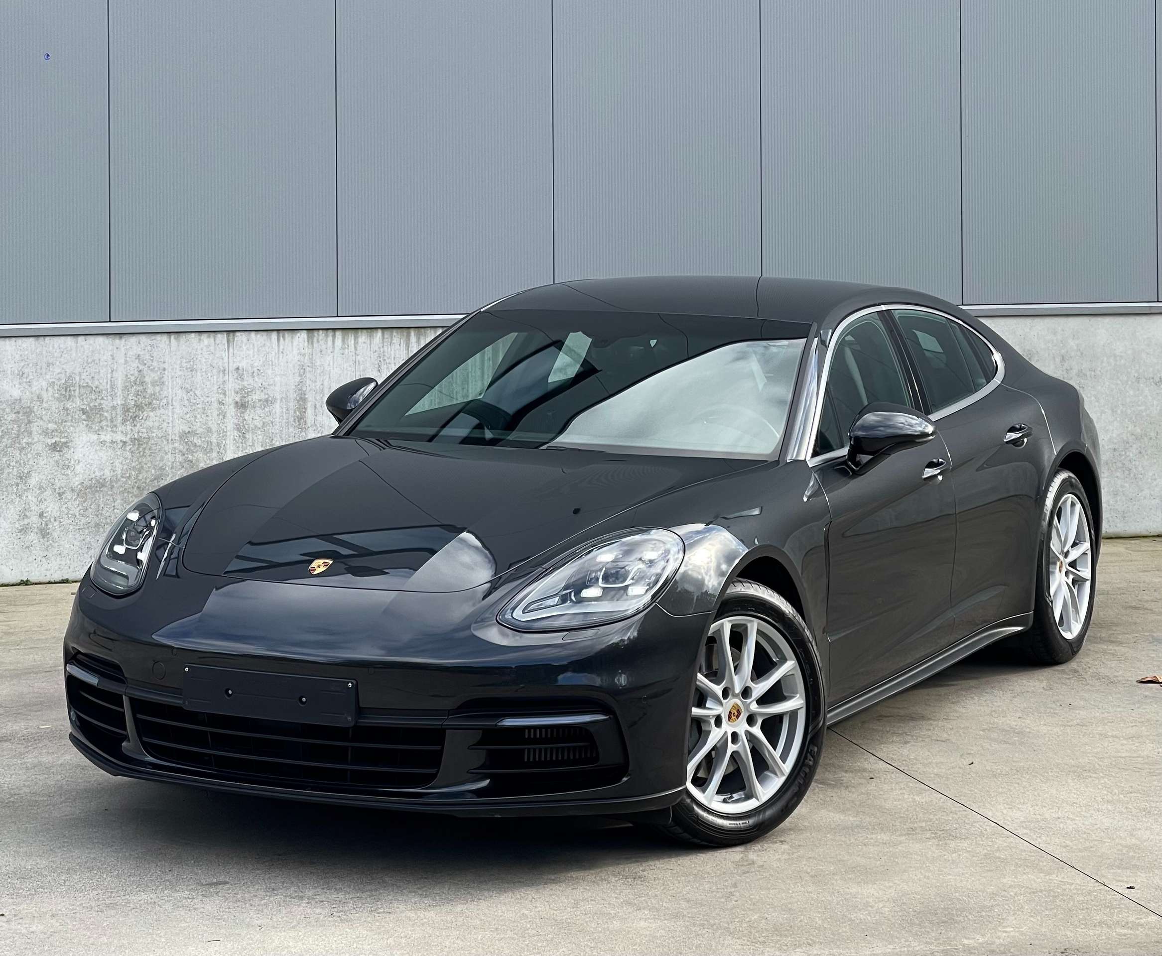 Porsche - Panamera