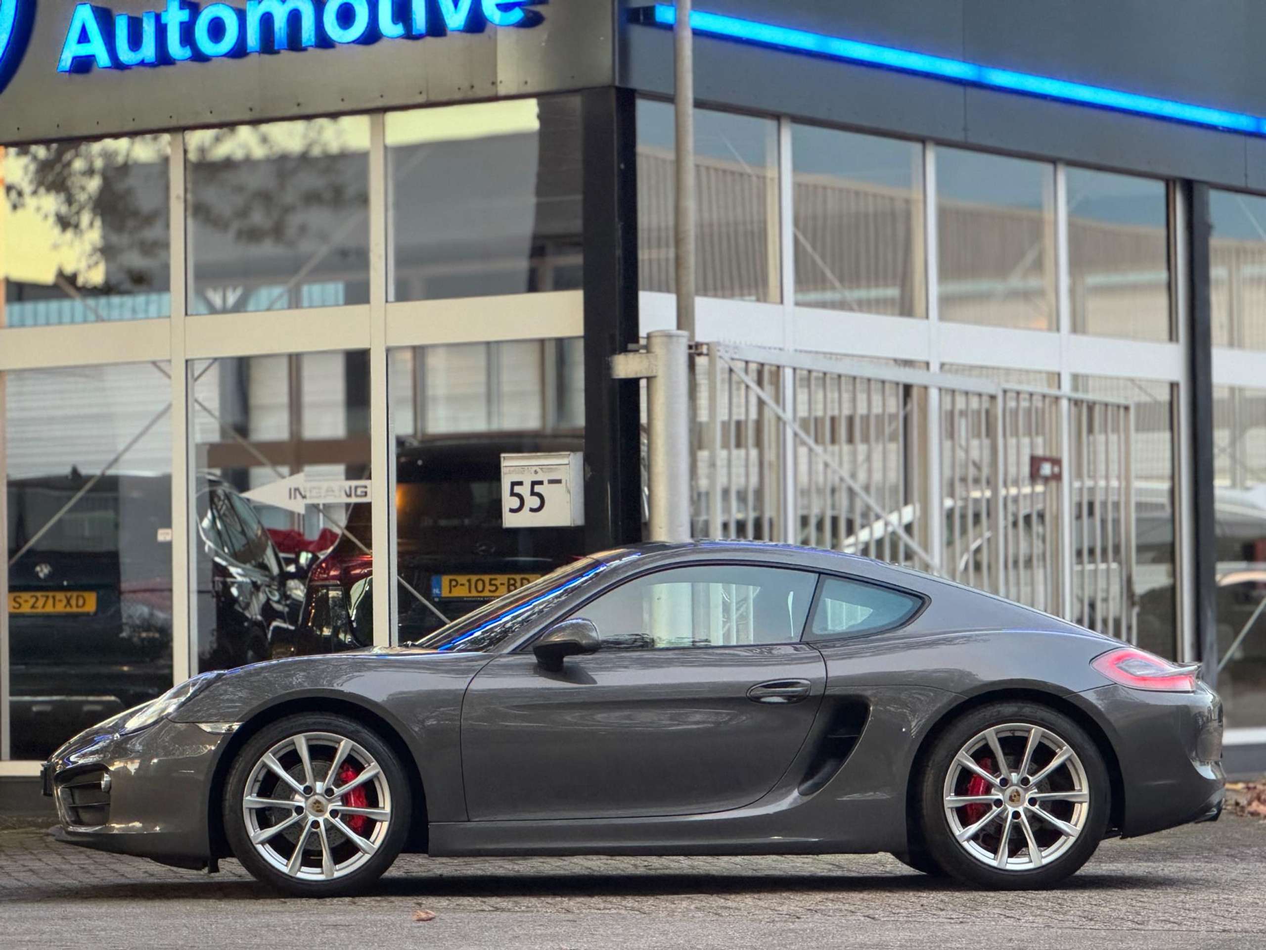 Porsche - Cayman