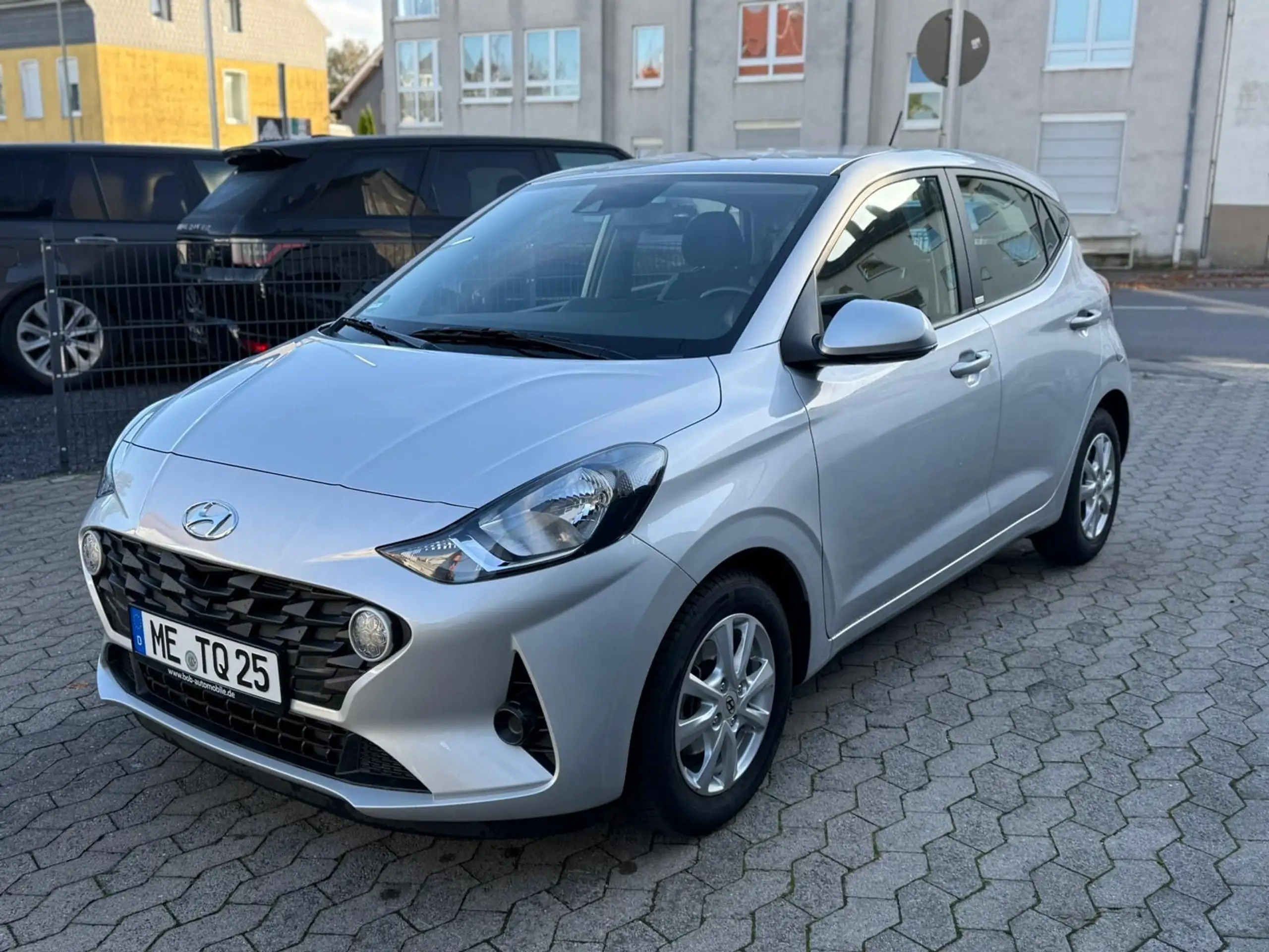 Hyundai - i10