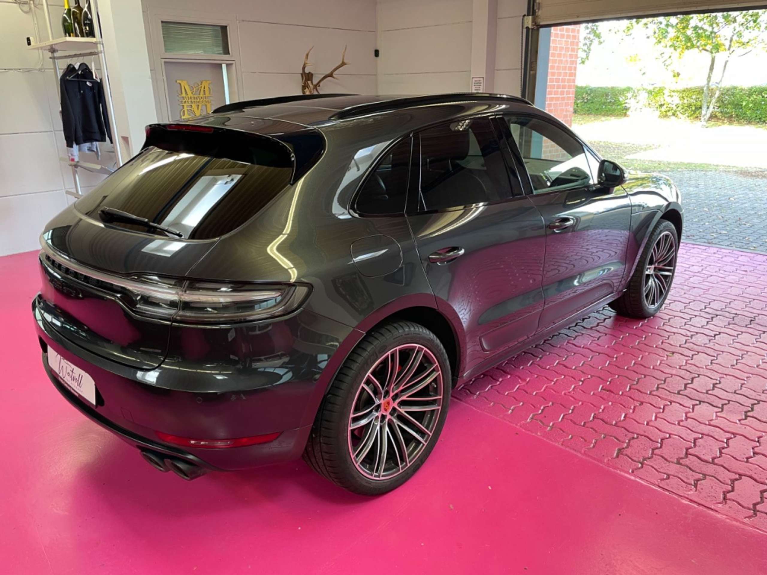 Porsche - Macan