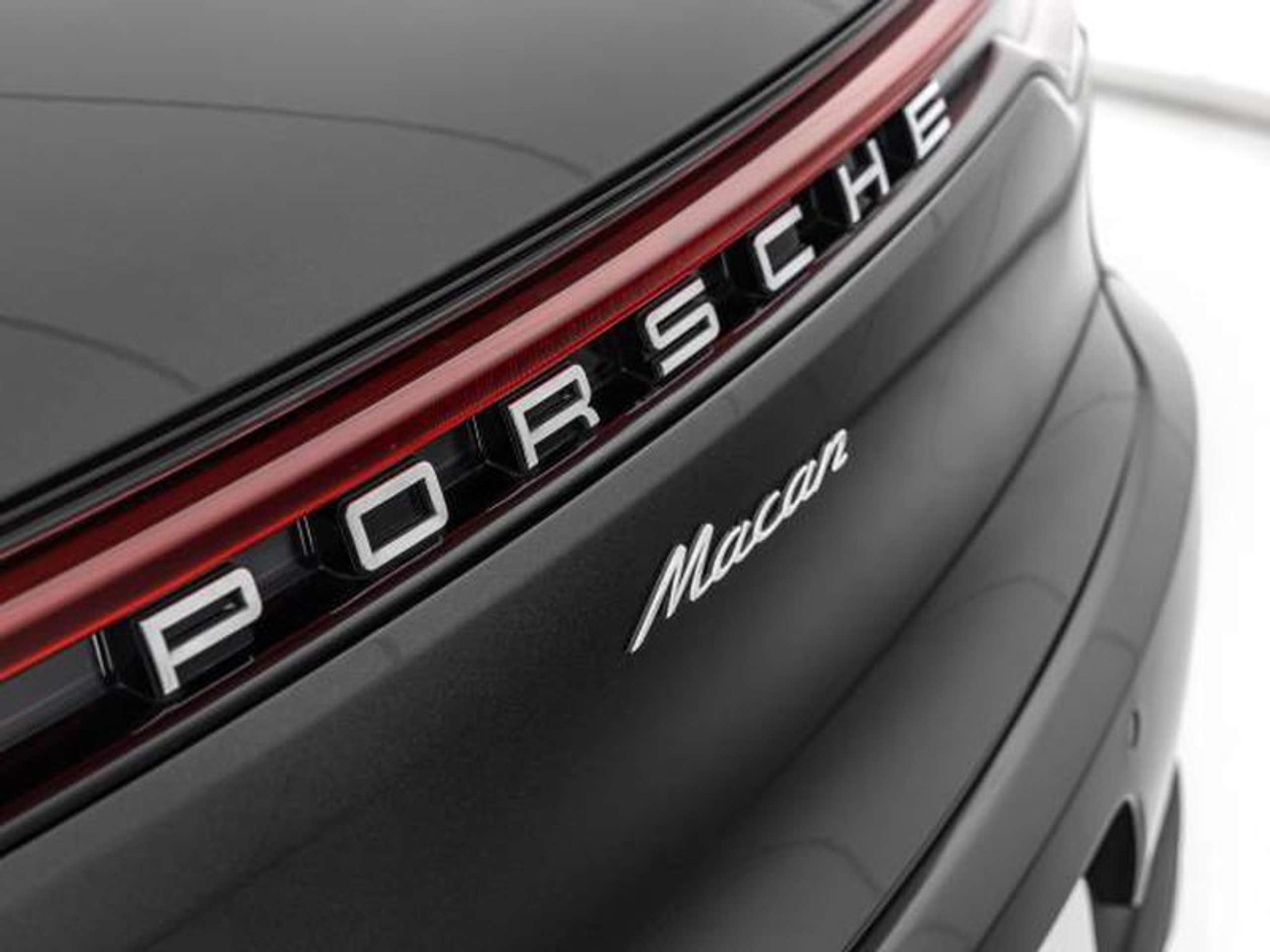 Porsche - Macan