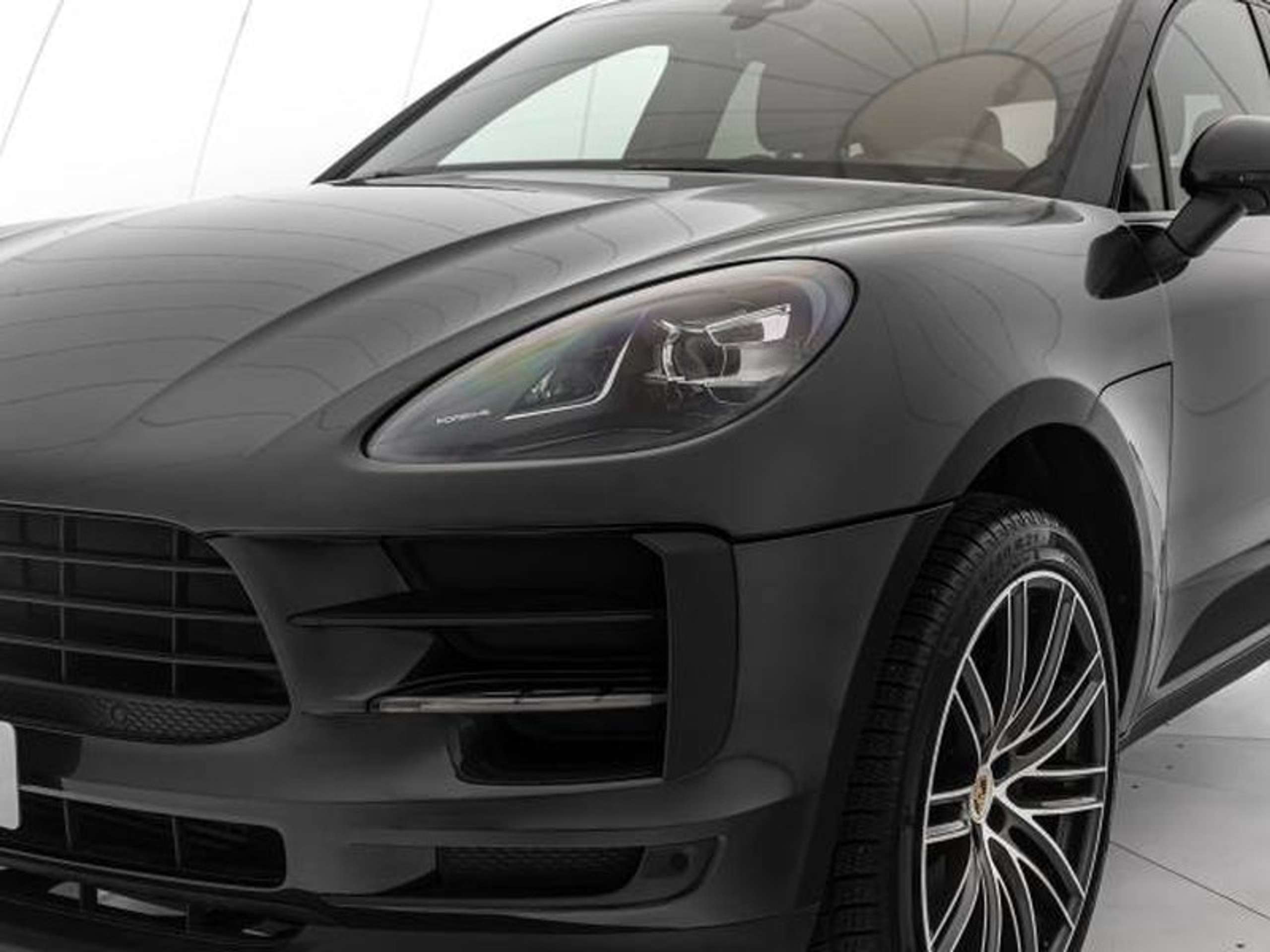 Porsche - Macan