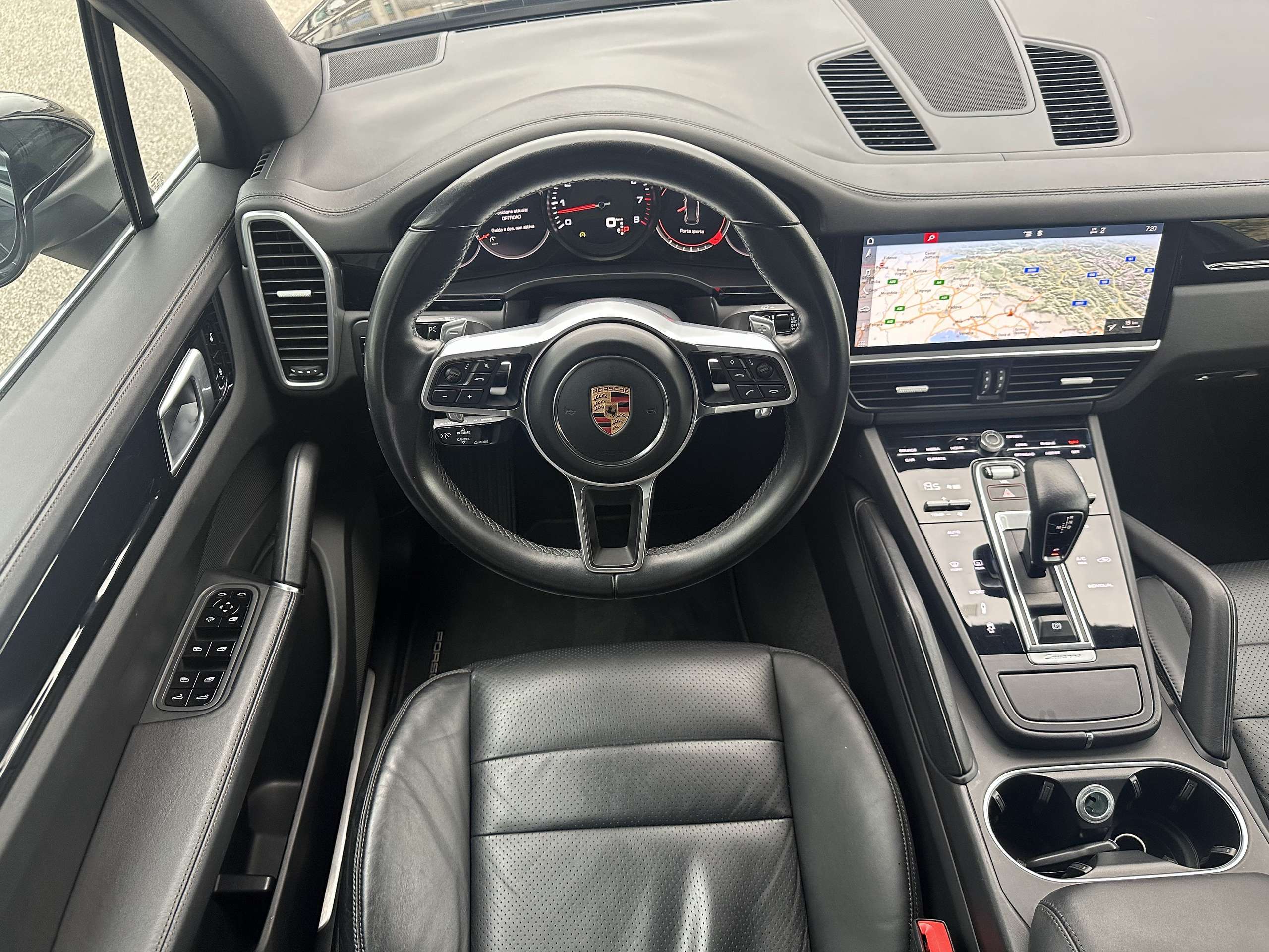 Porsche - Cayenne