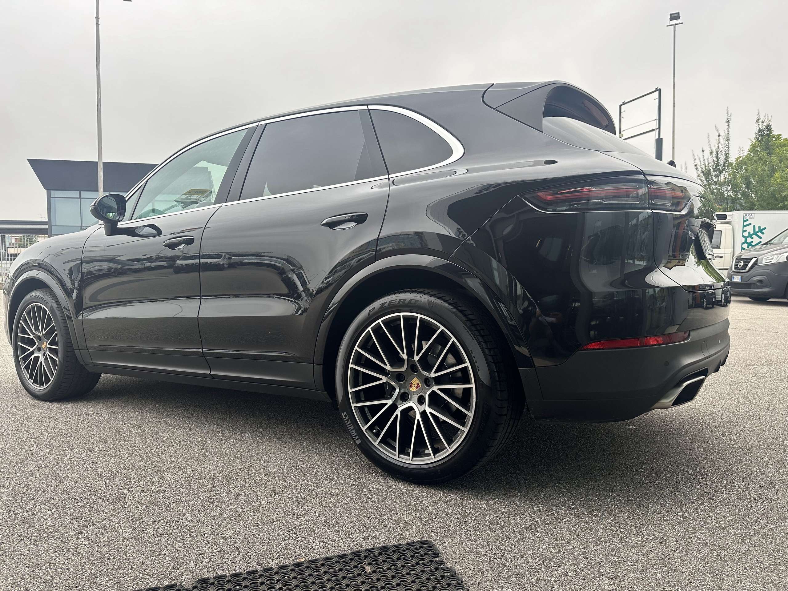 Porsche - Cayenne