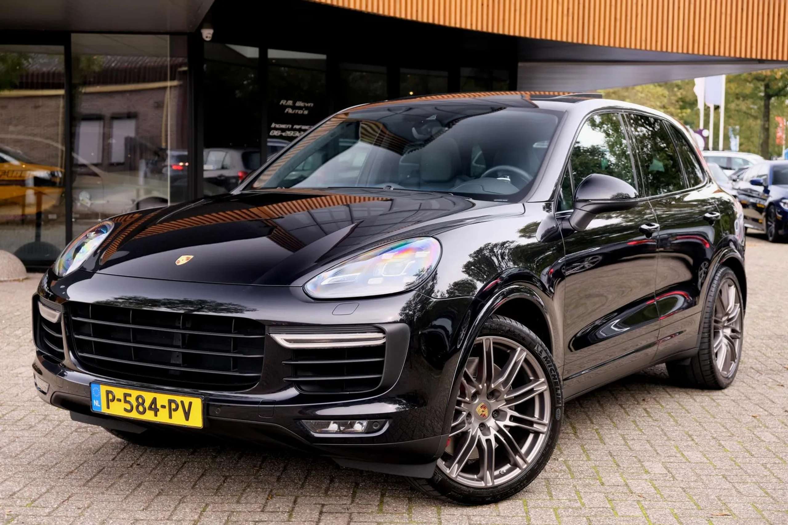 Porsche - Cayenne