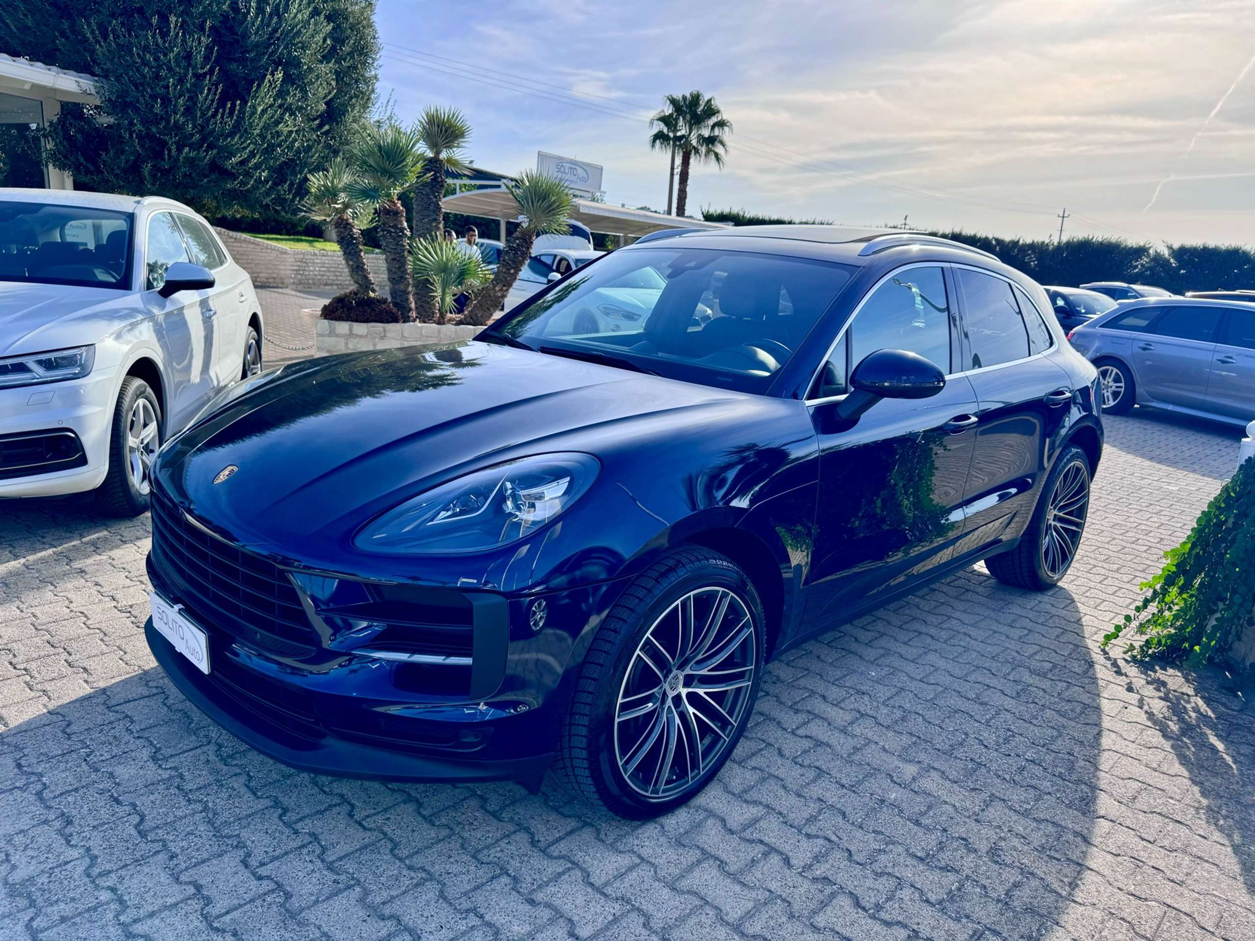 Porsche - Macan