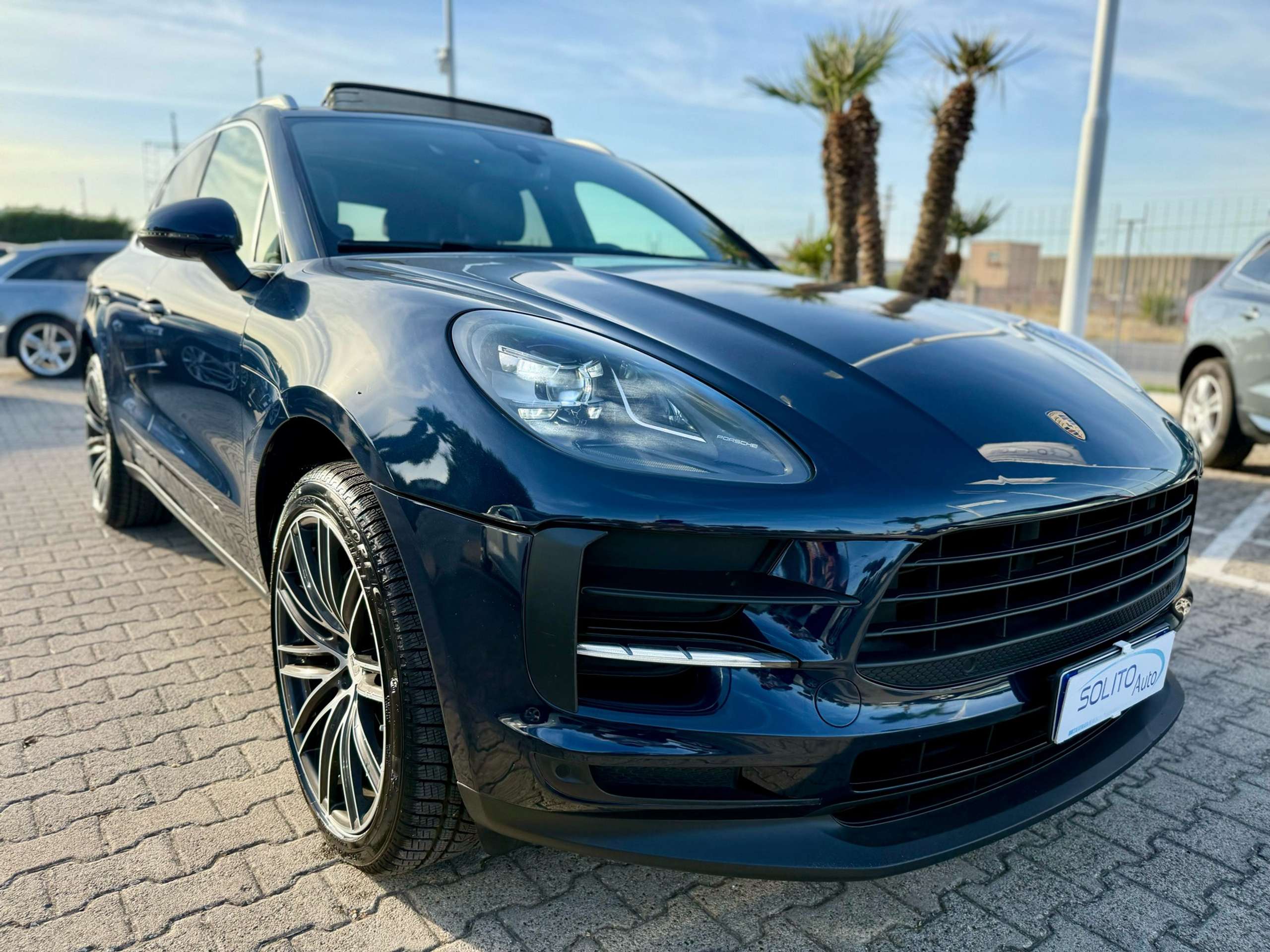 Porsche - Macan