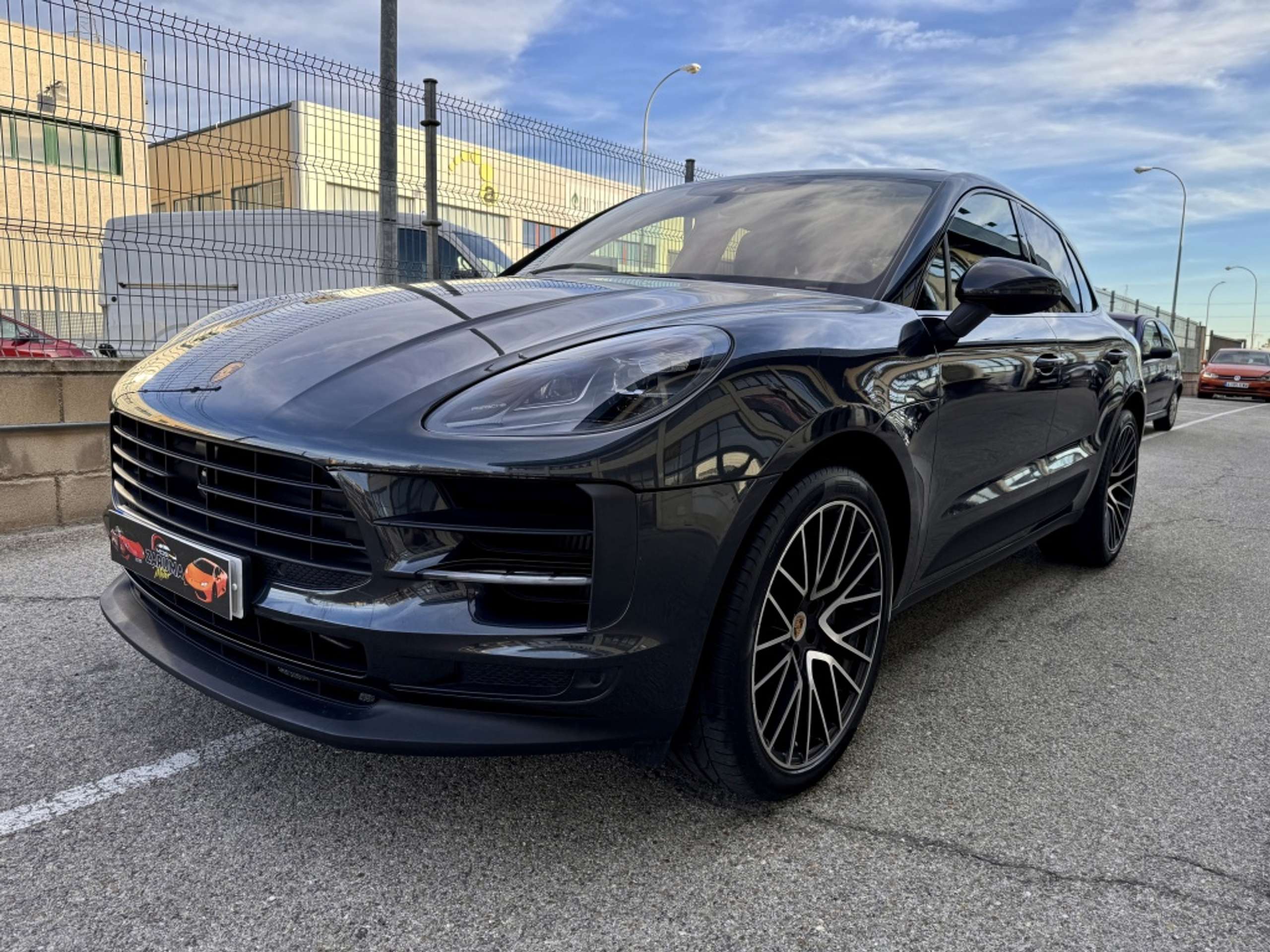 Porsche - Macan