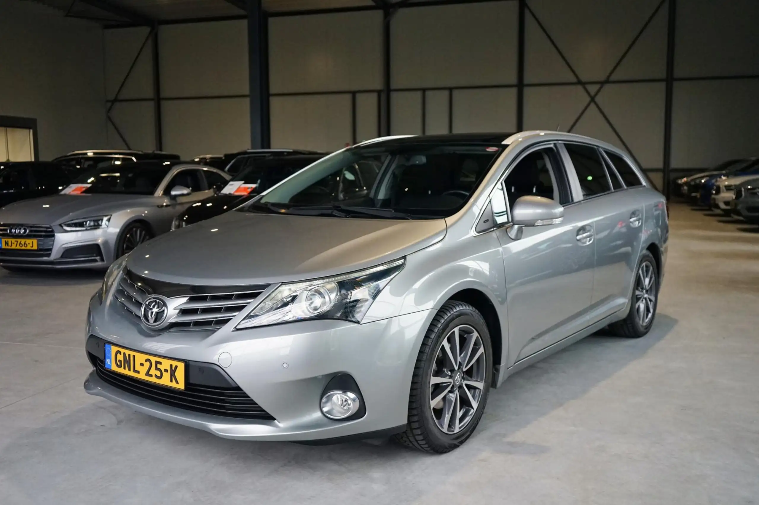 Toyota - Avensis