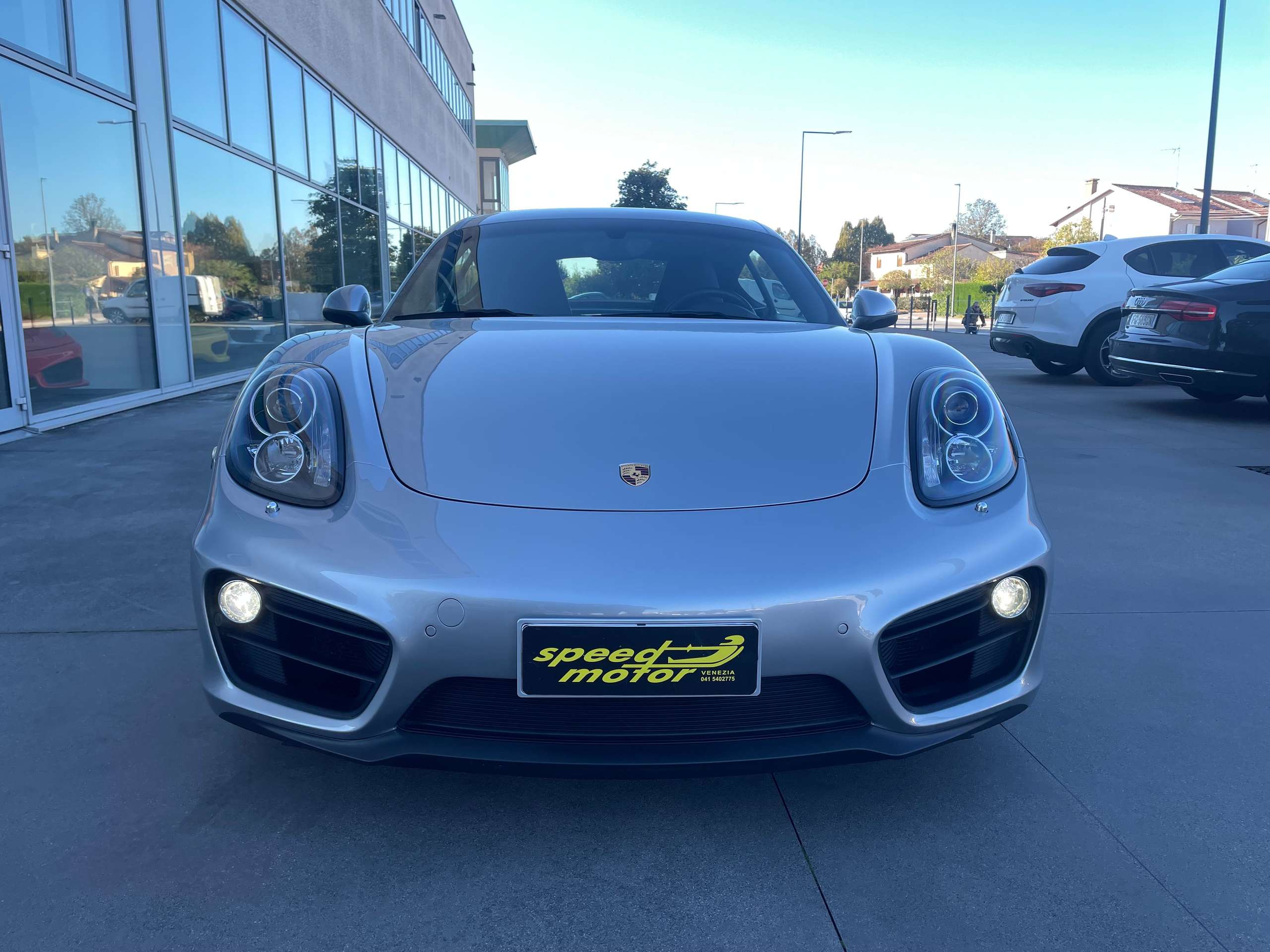 Porsche - Cayman