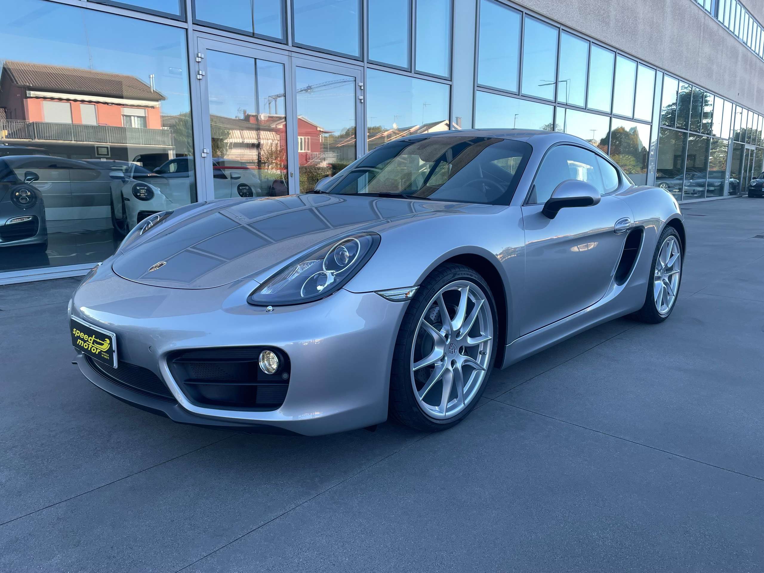 Porsche - Cayman