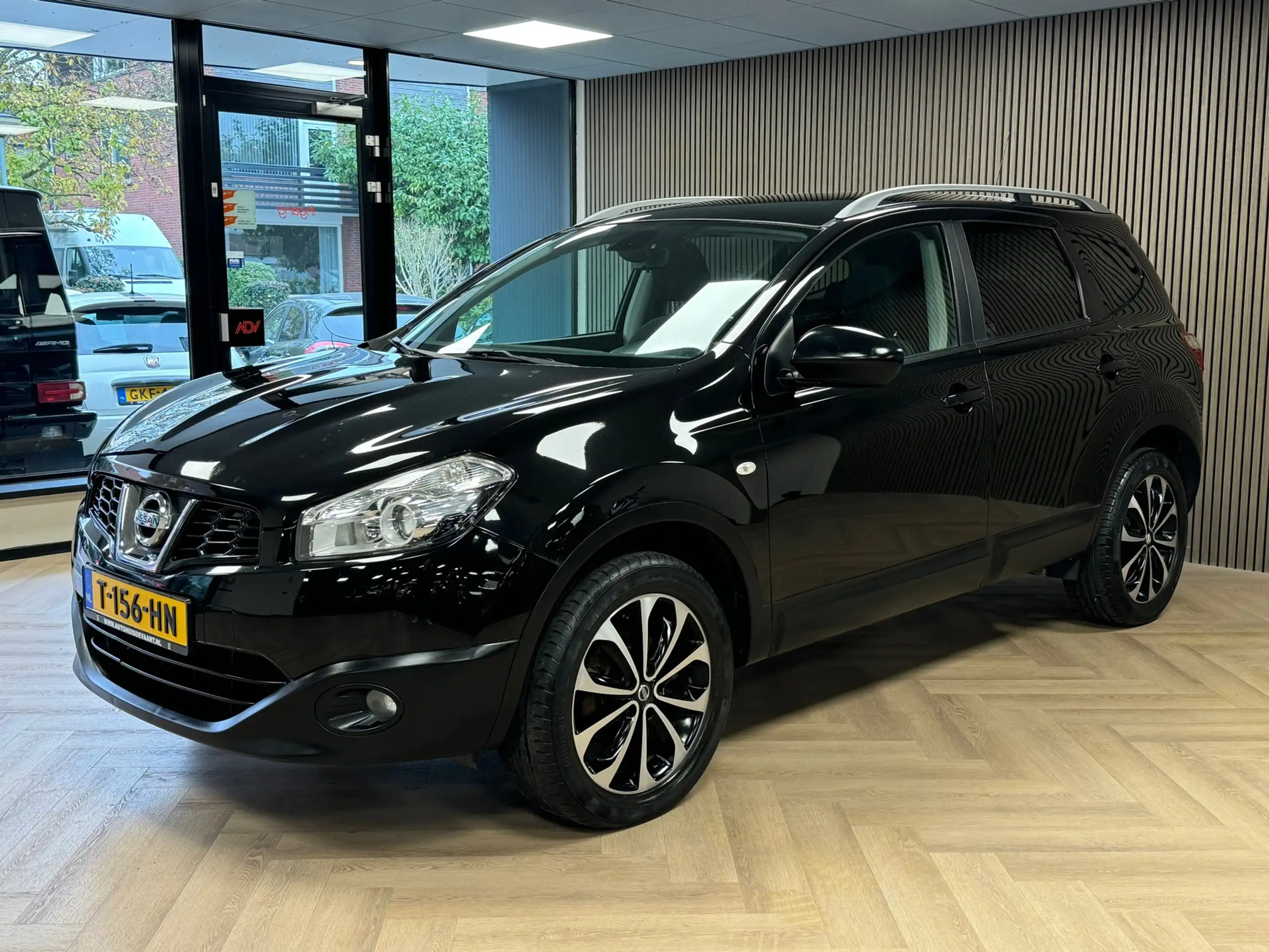 Nissan - Qashqai+2