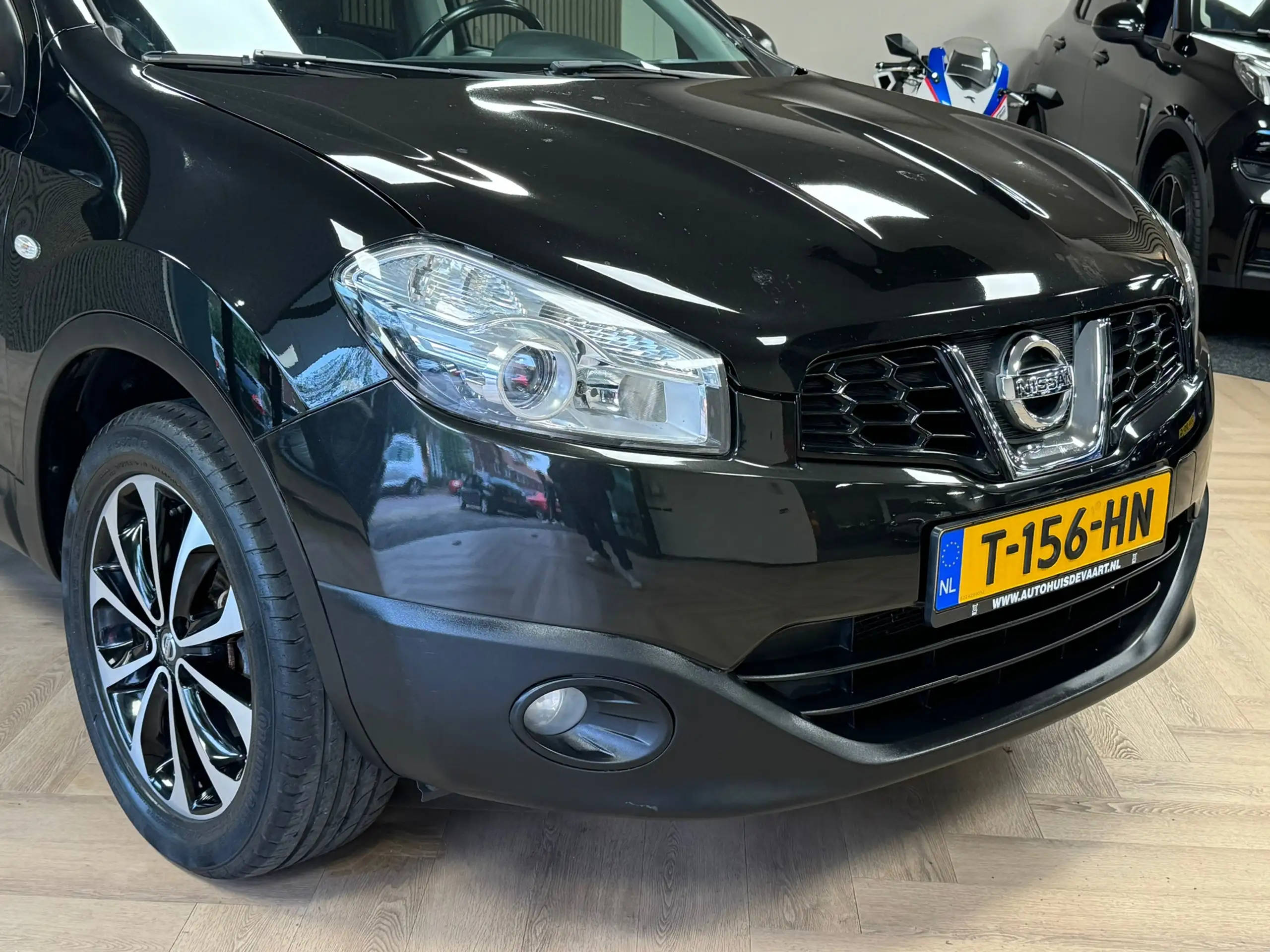 Nissan - Qashqai+2