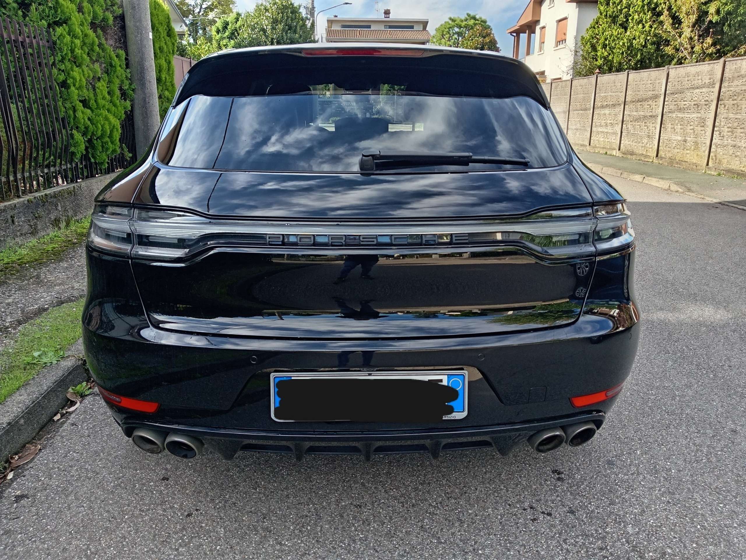 Porsche - Macan