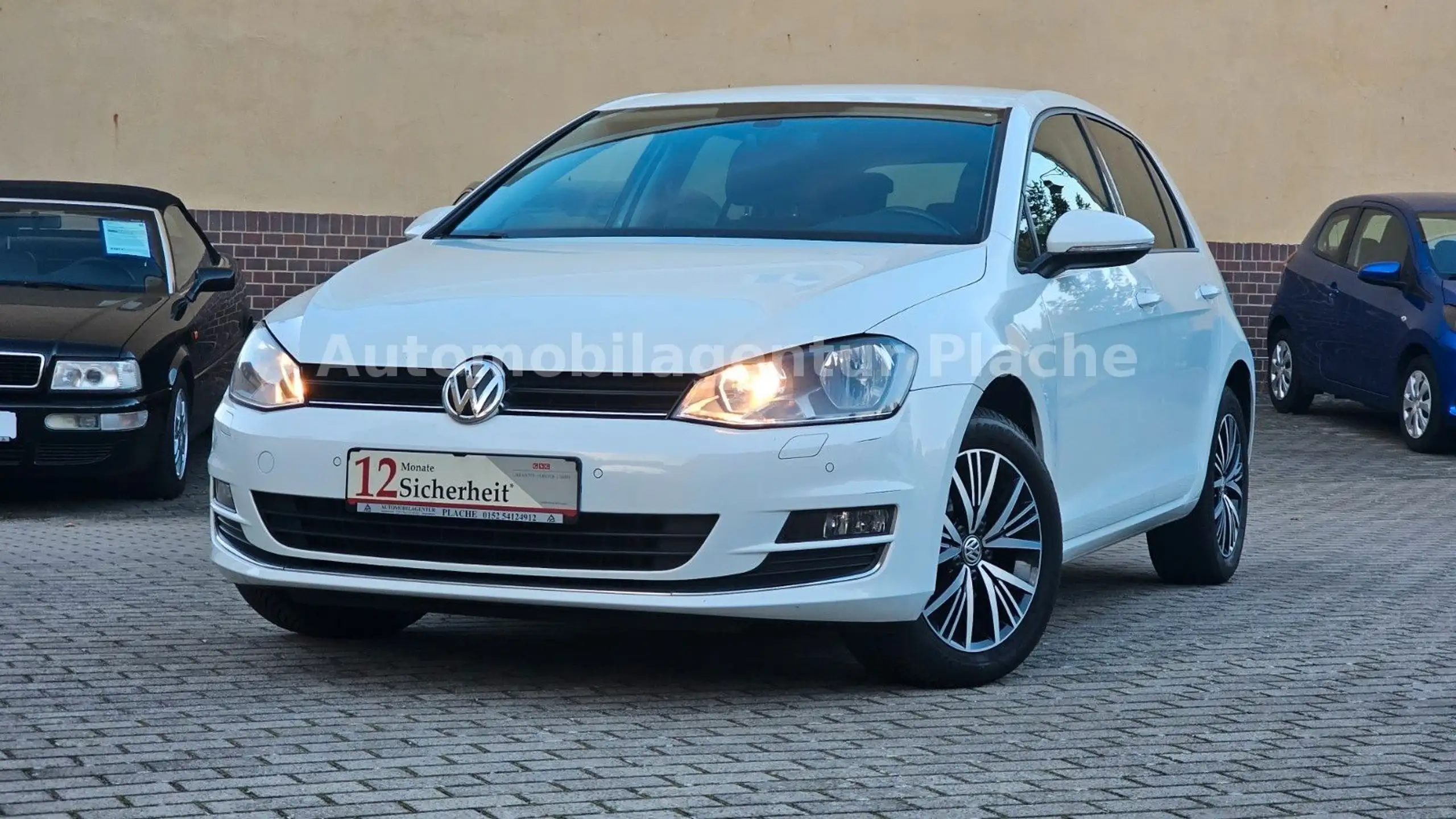 Volkswagen - Golf