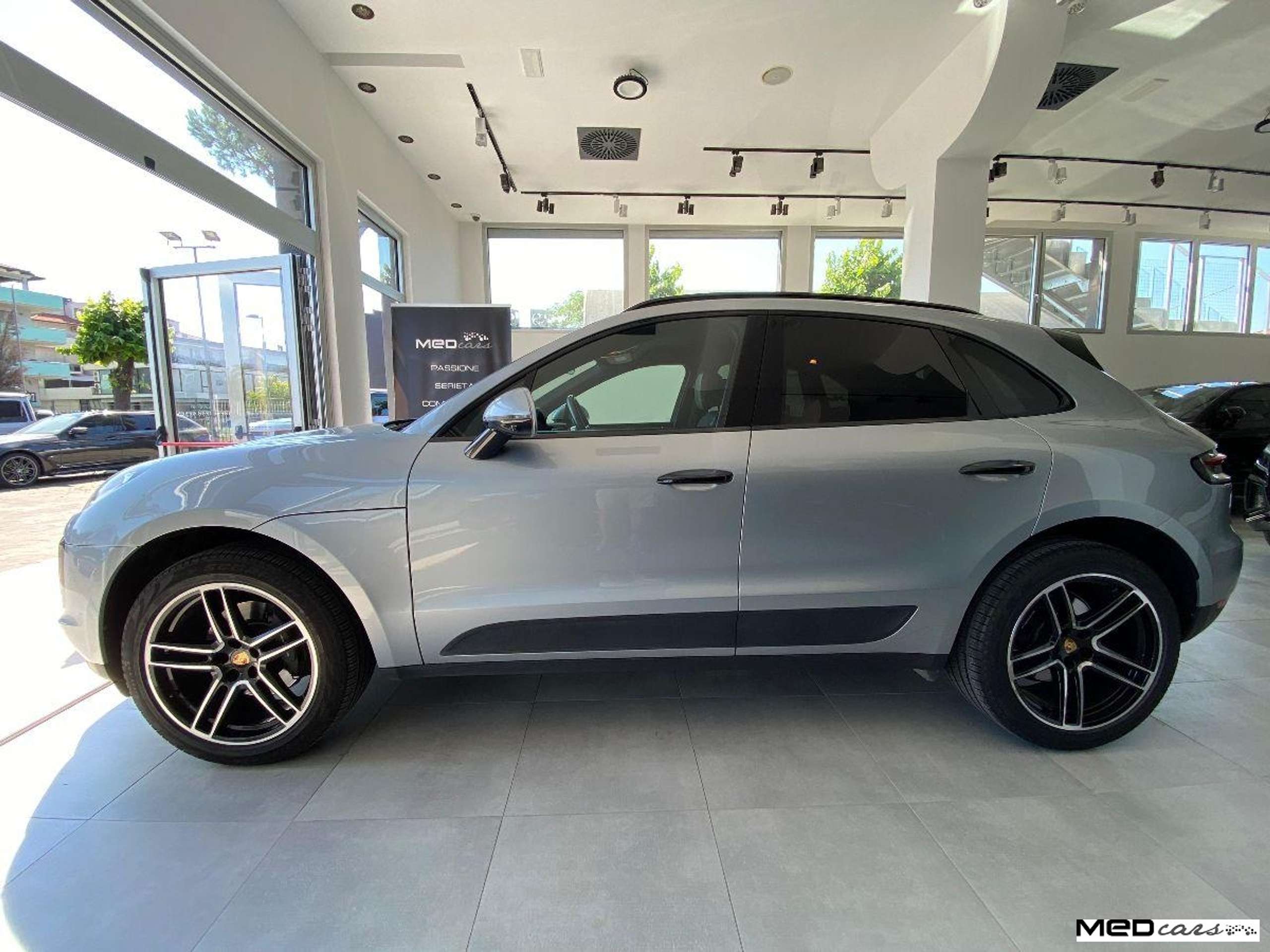 Porsche - Macan