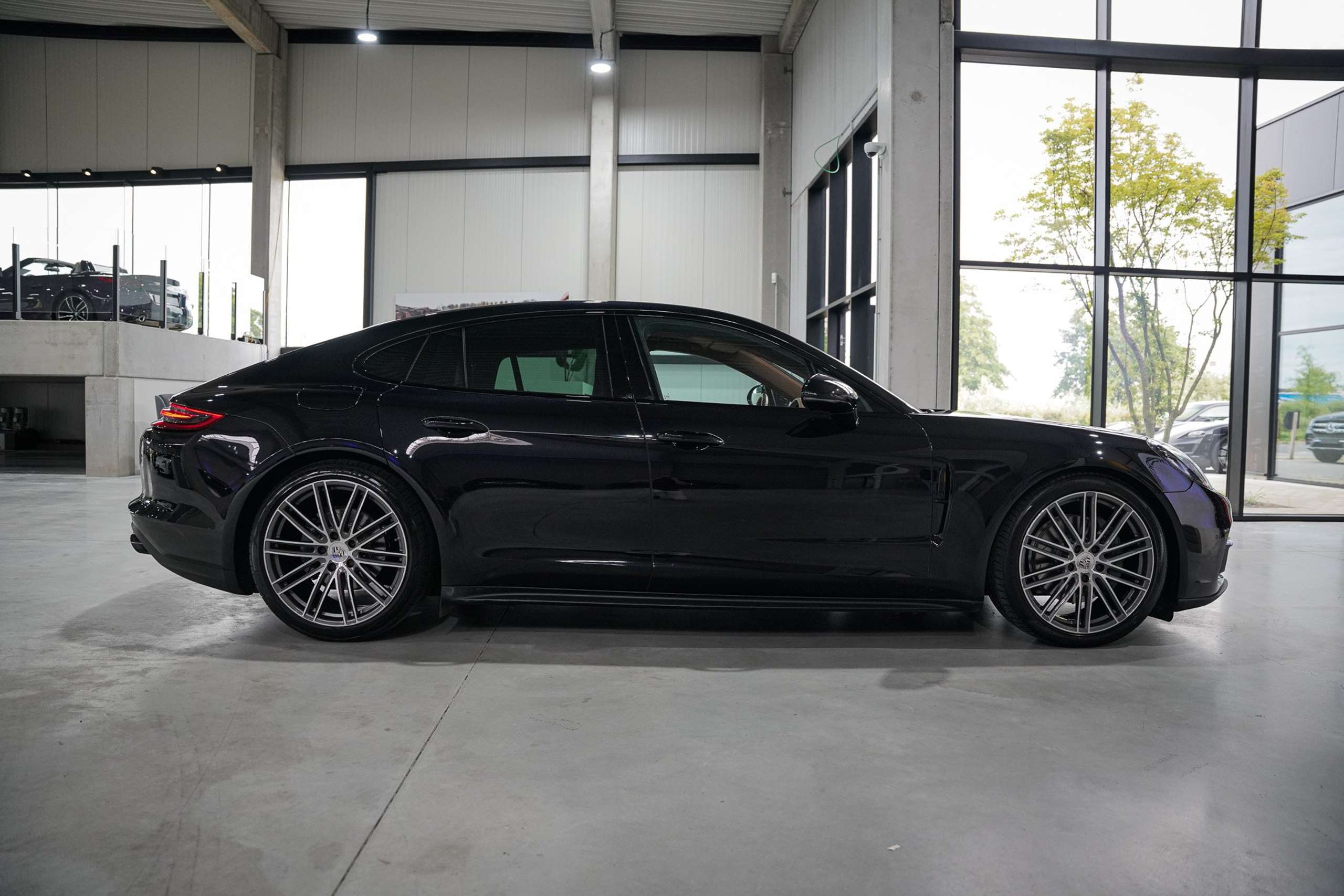 Porsche - Panamera