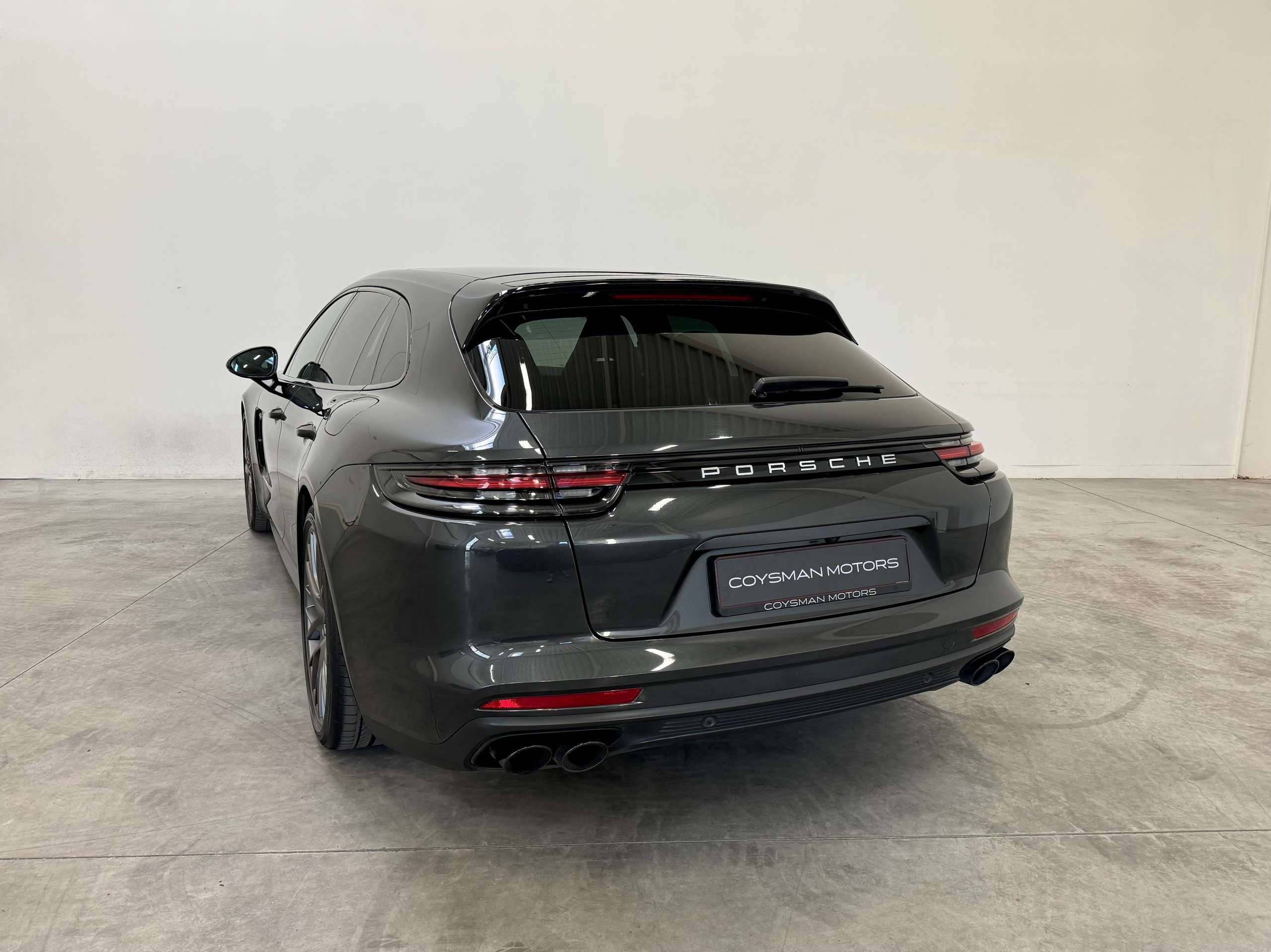 Porsche - Panamera