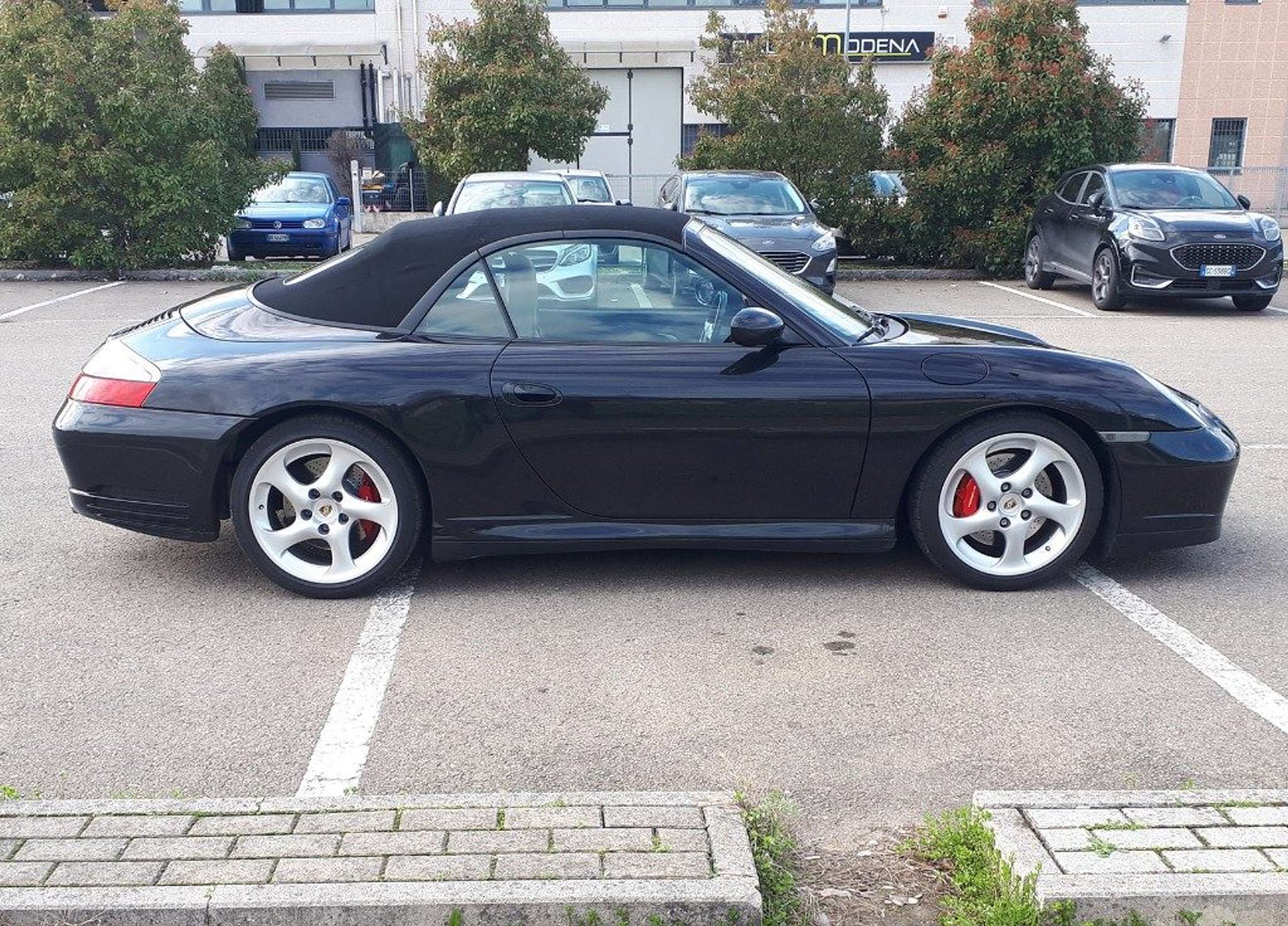 Porsche - 911