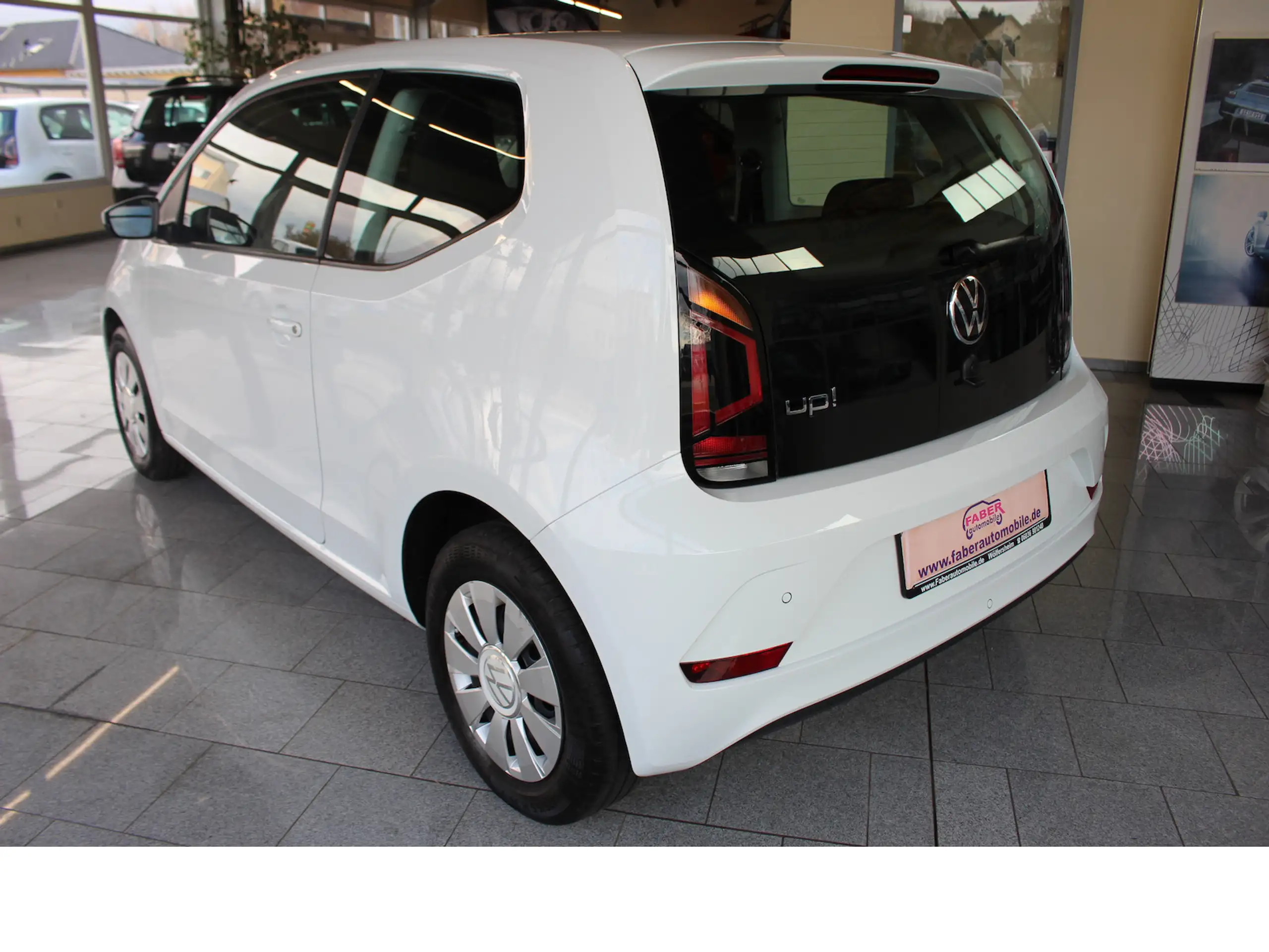 Volkswagen - up!