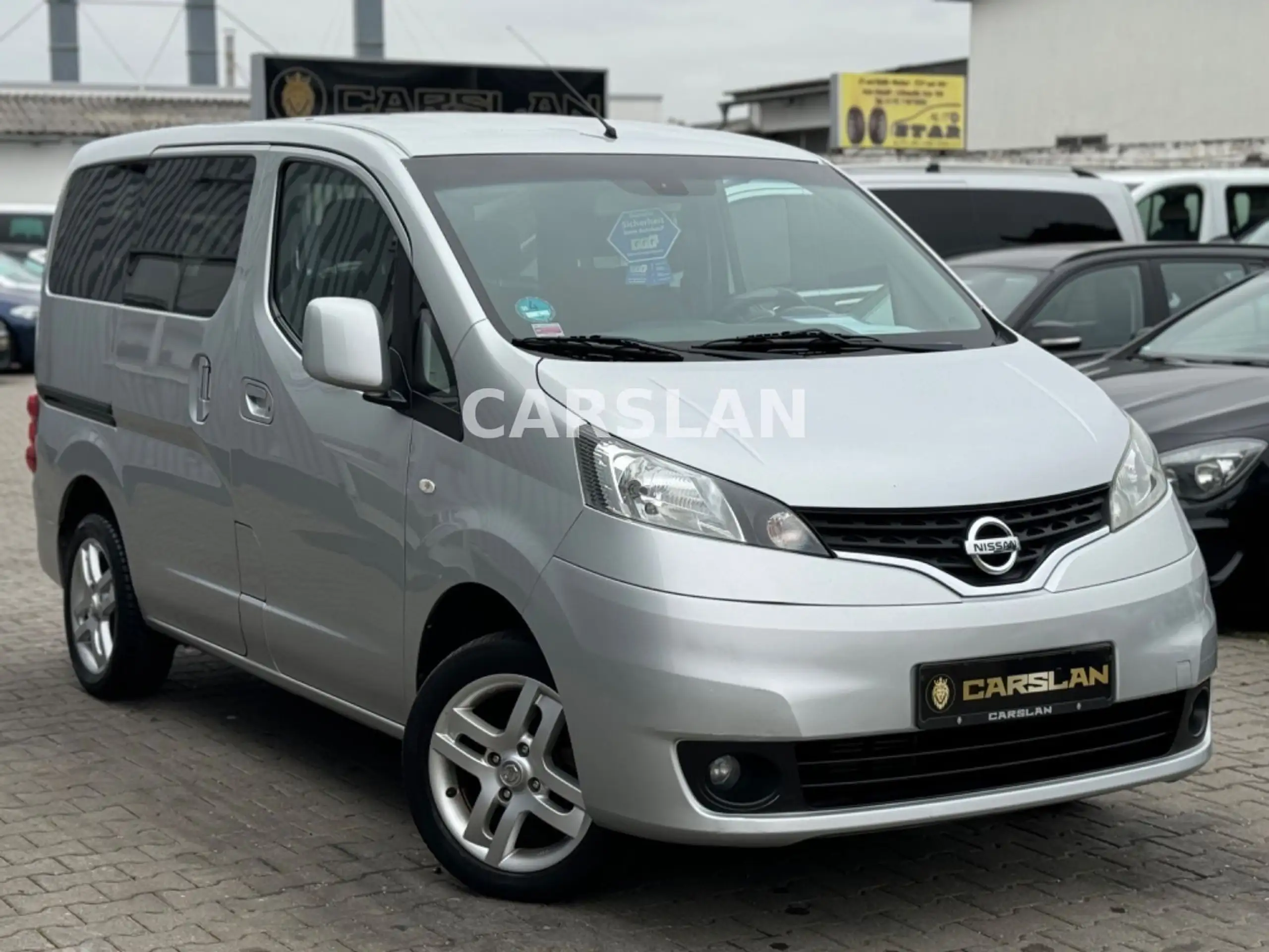 Nissan - Evalia