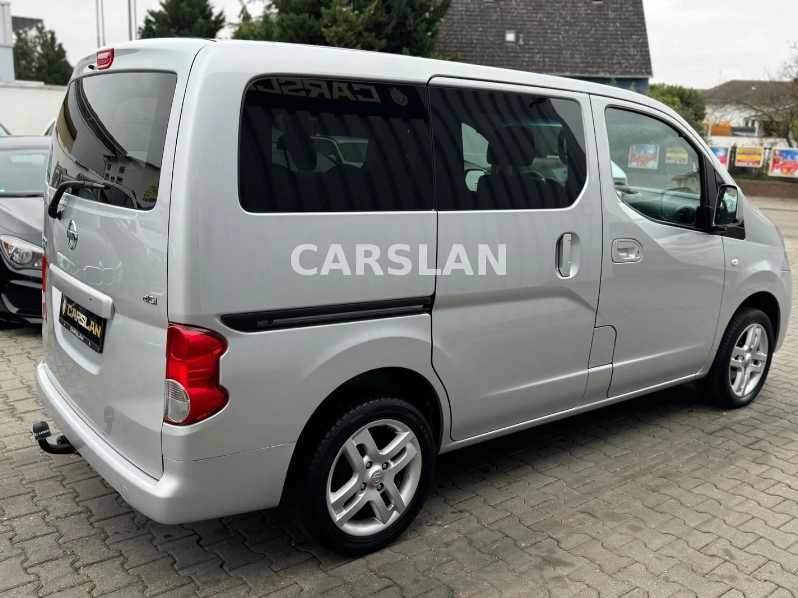 Nissan - Evalia