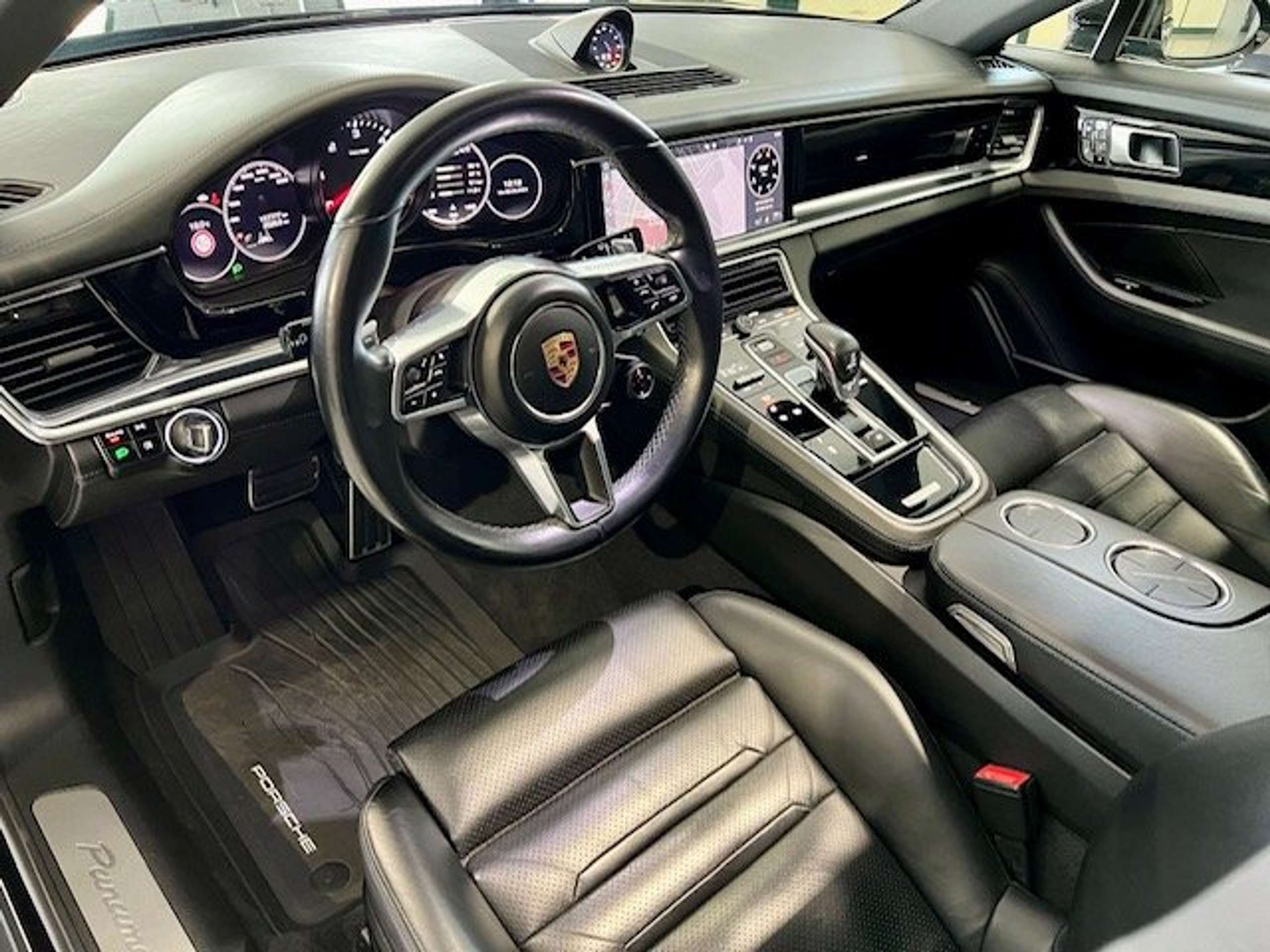 Porsche - Panamera