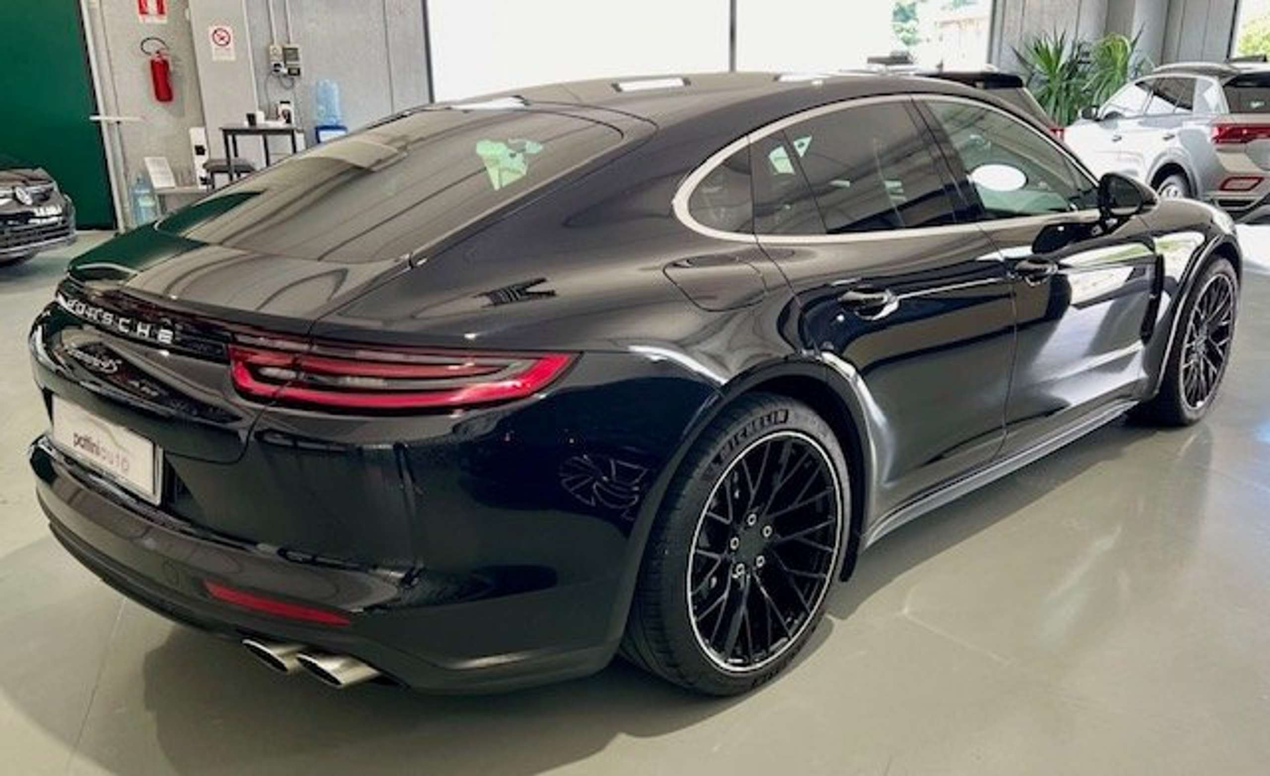 Porsche - Panamera