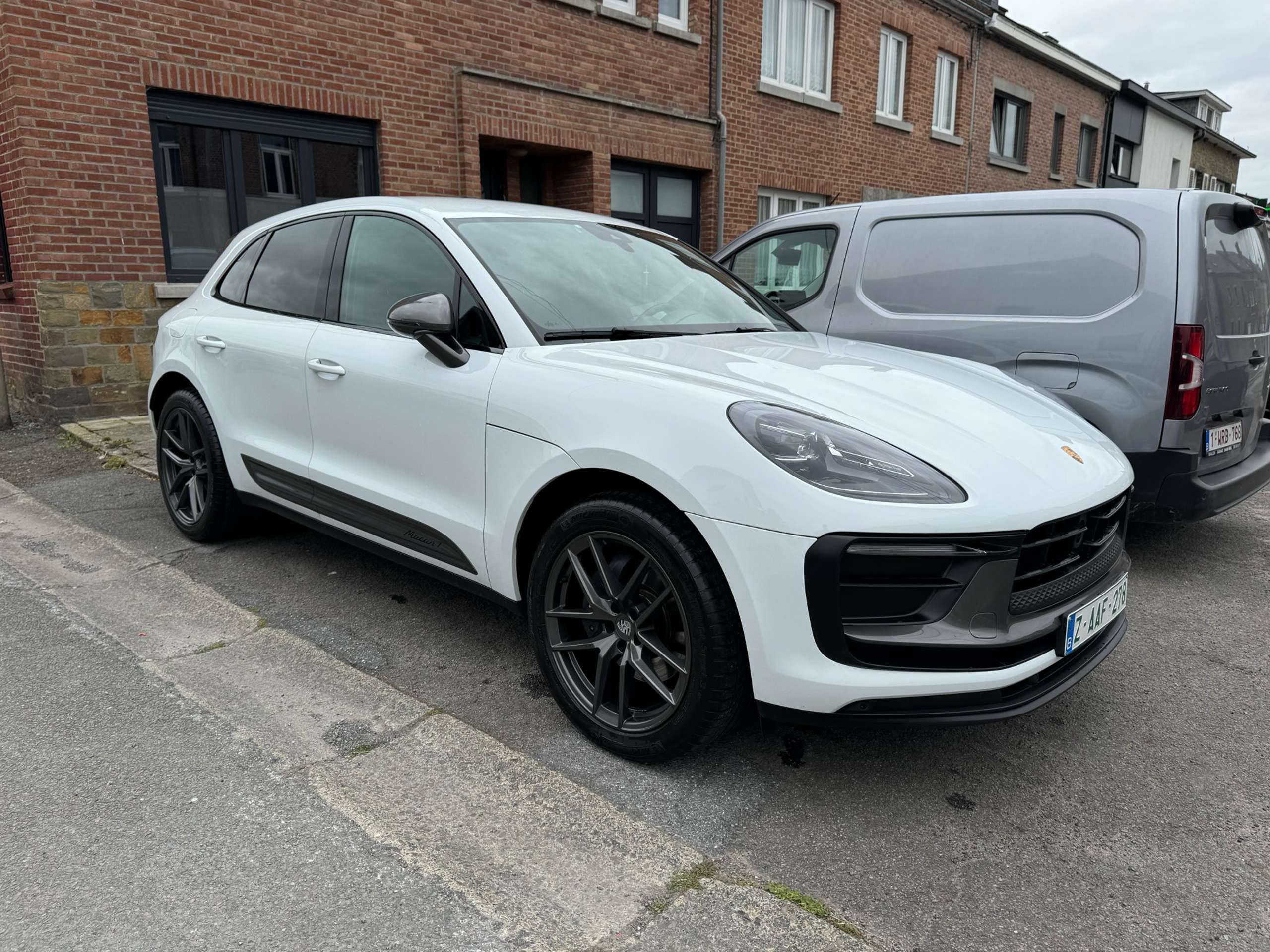 Porsche - Macan