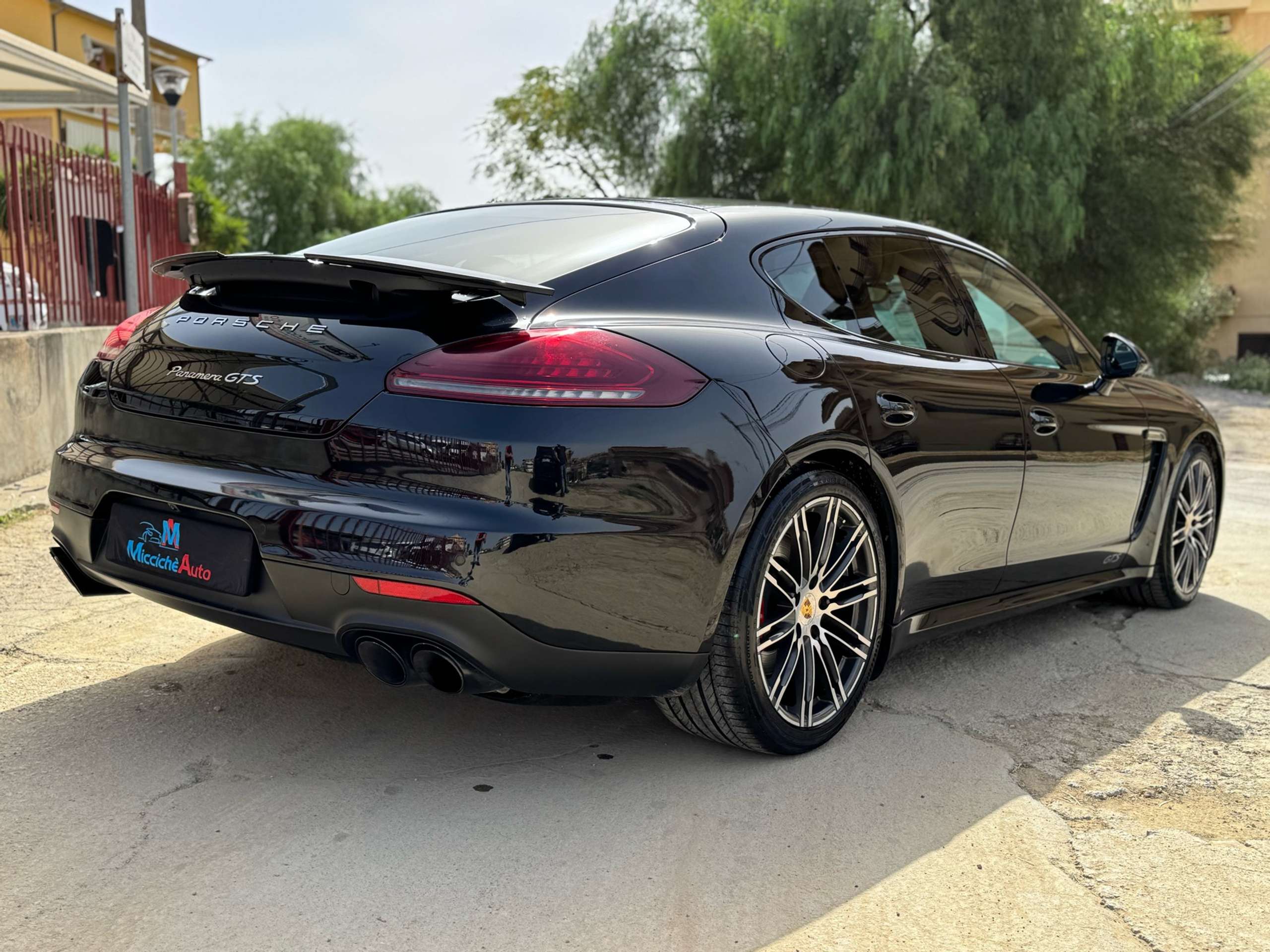 Porsche - Panamera