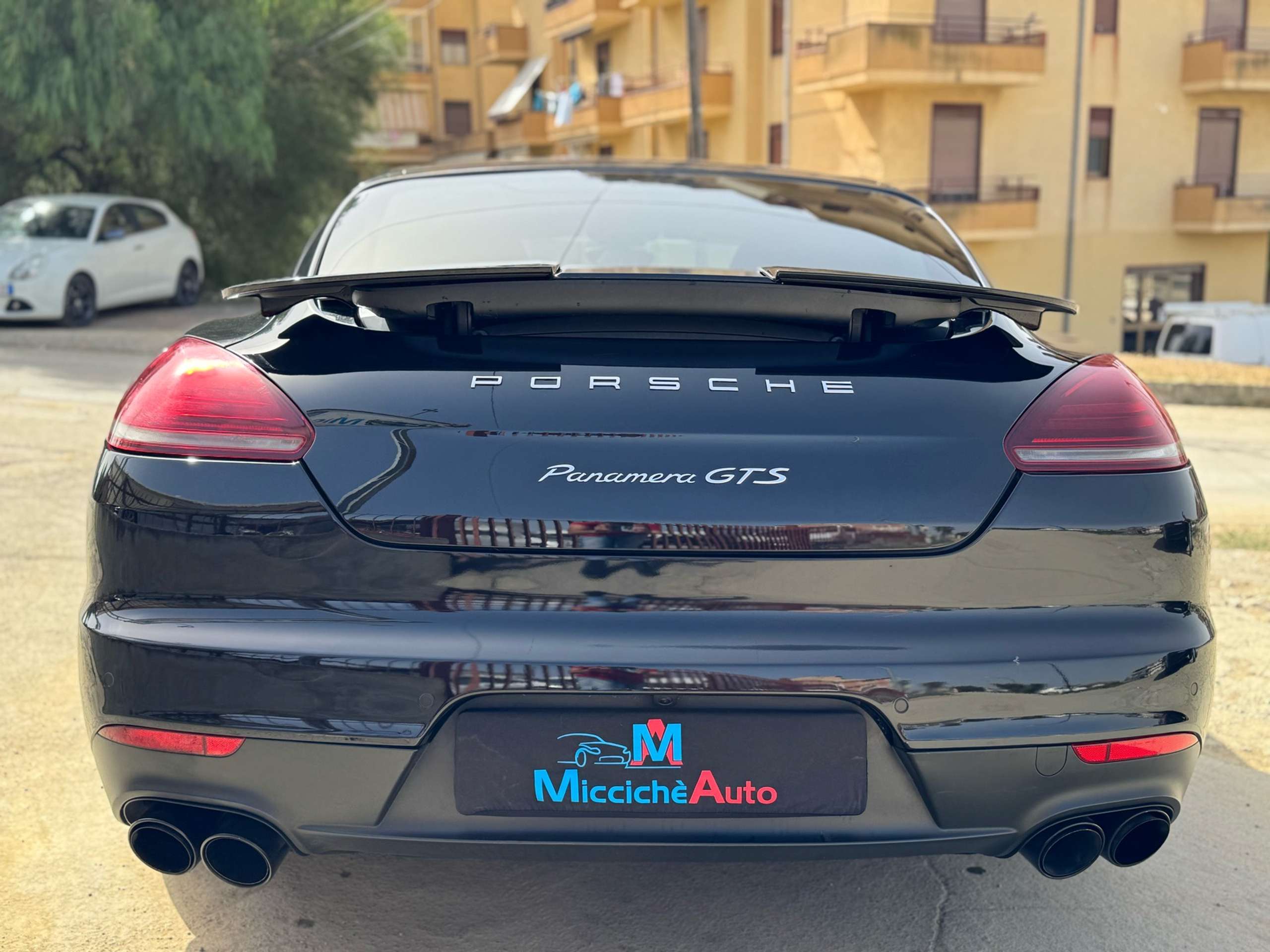 Porsche - Panamera