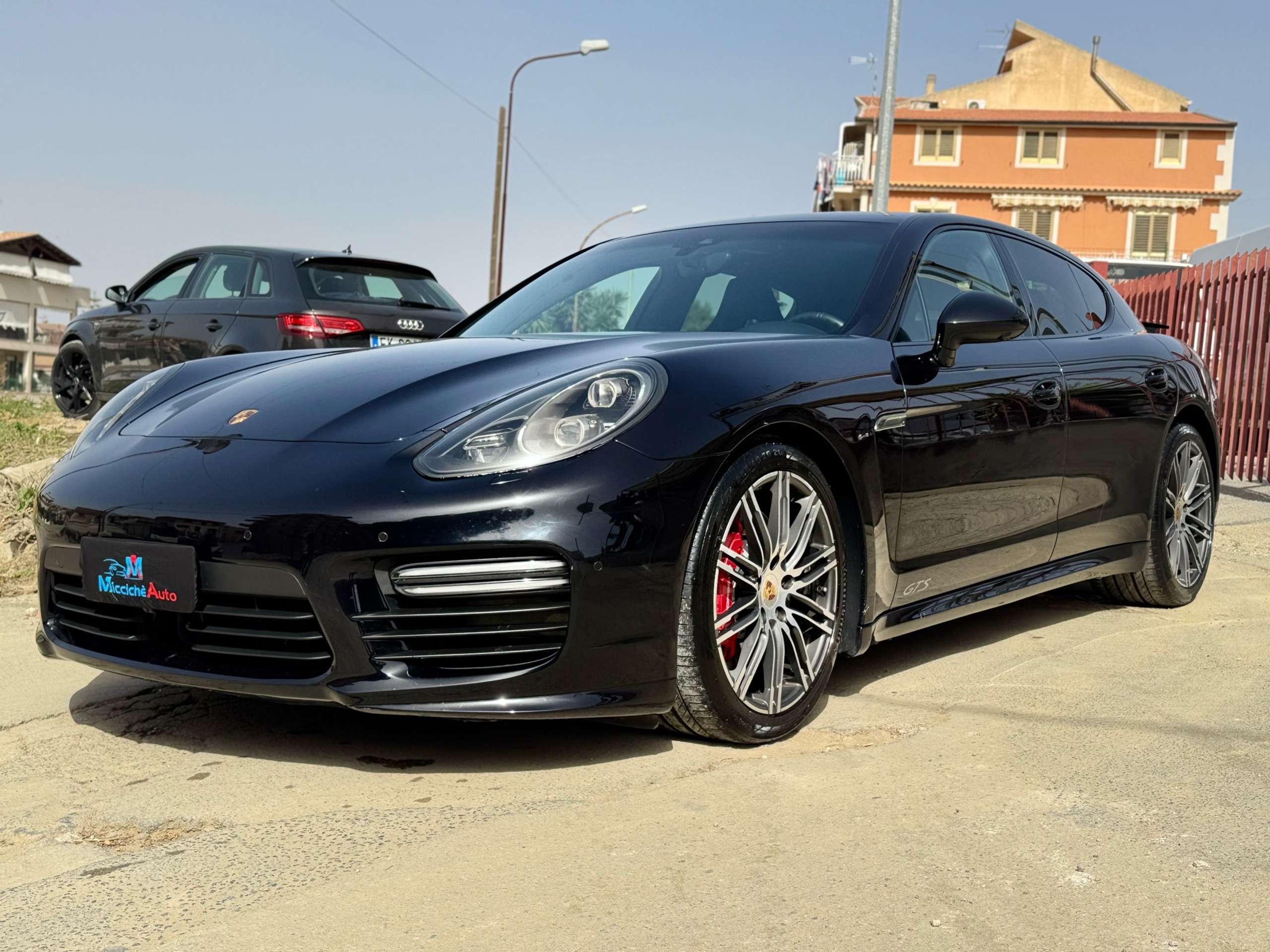 Porsche - Panamera