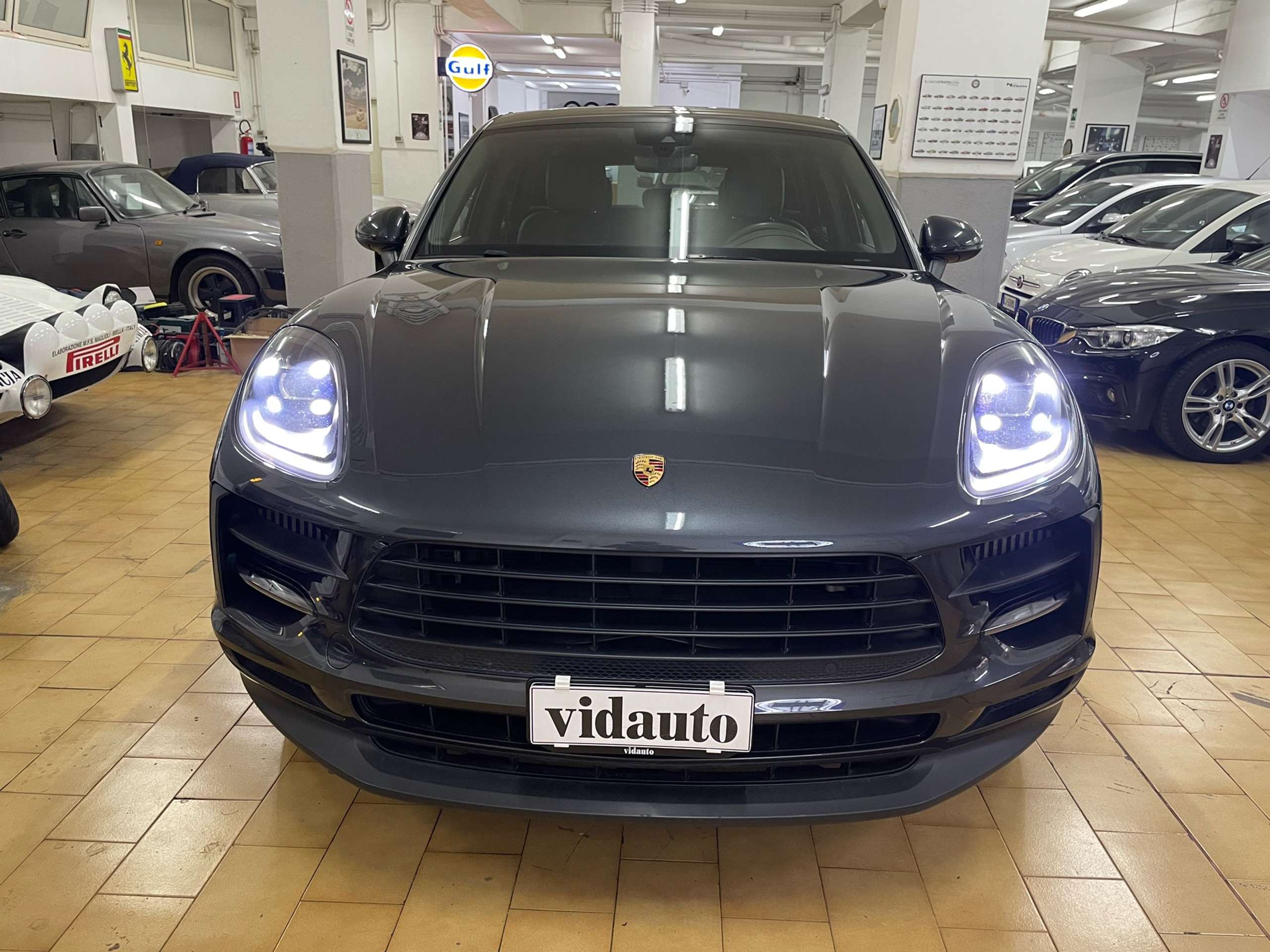 Porsche - Macan