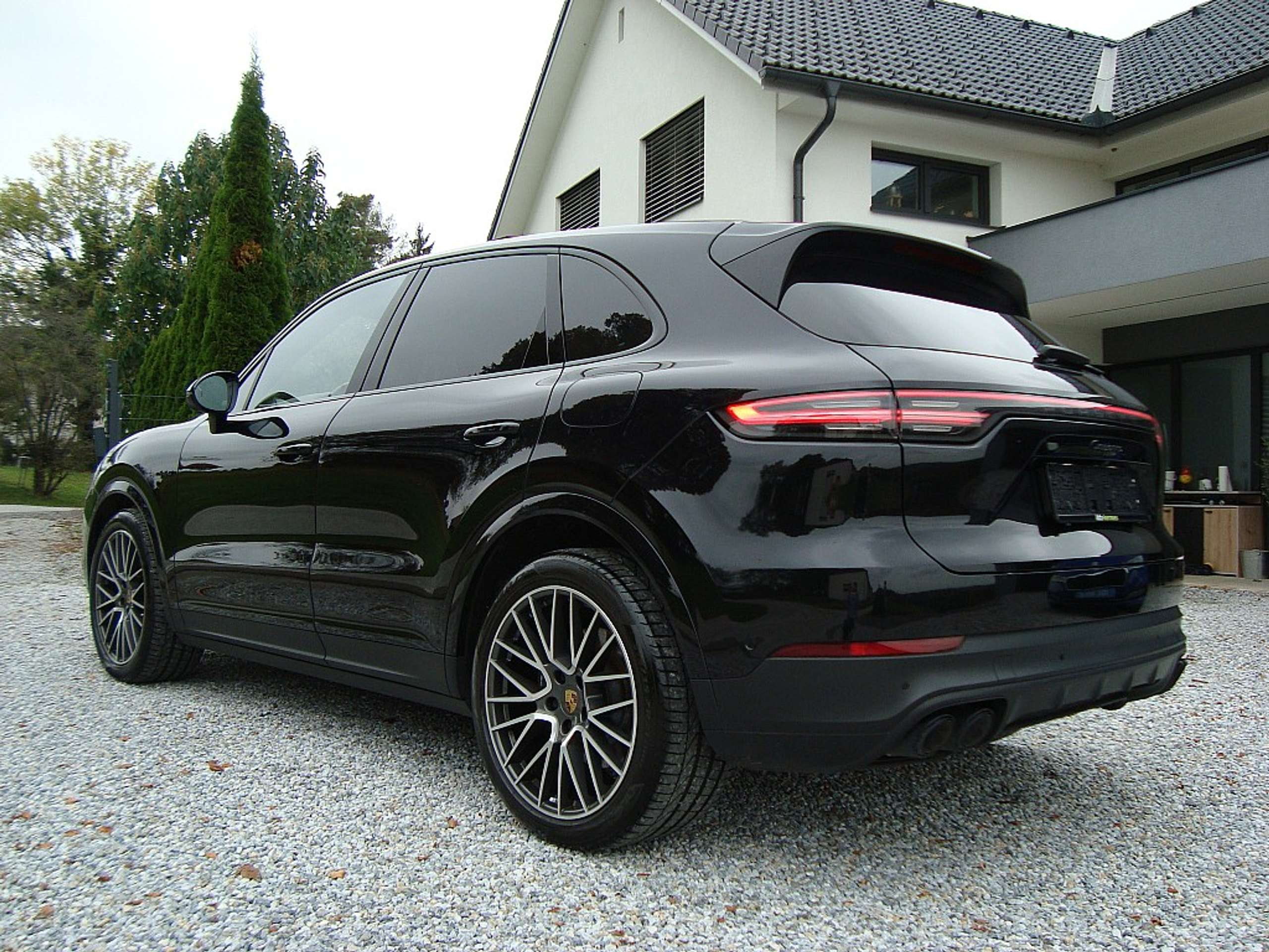 Porsche - Cayenne