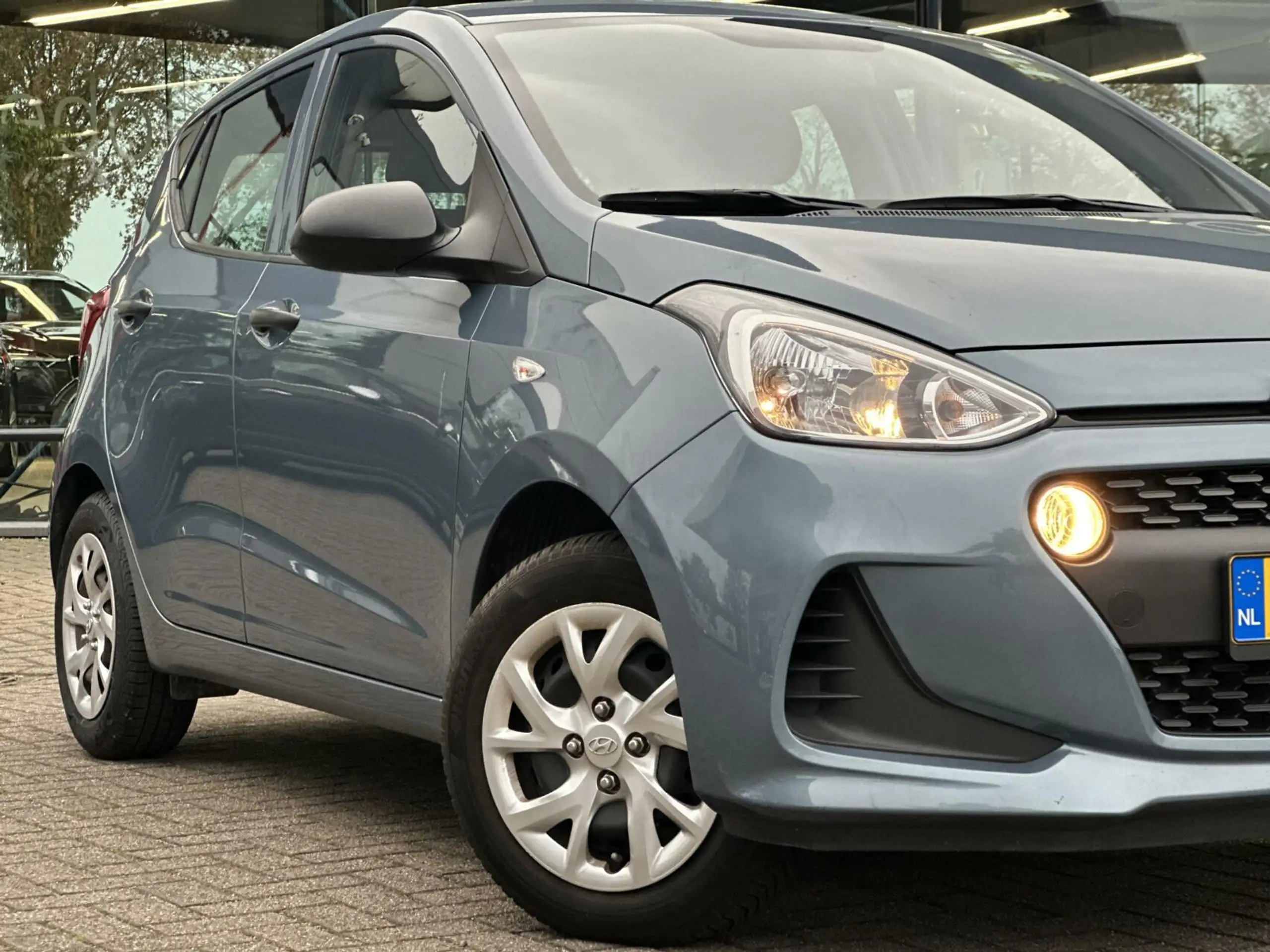 Hyundai - i10